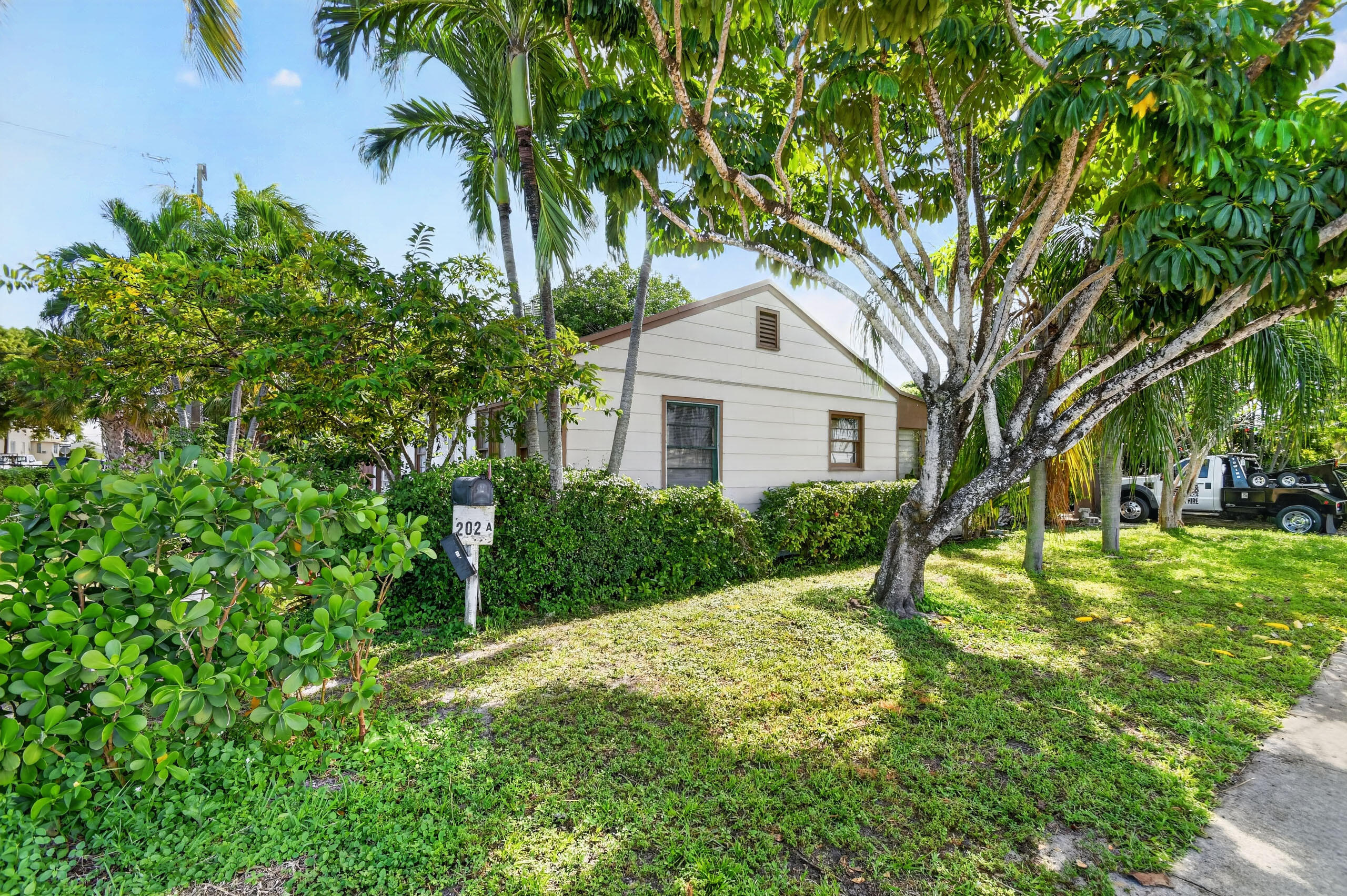202 S A Street A Property Photo 1