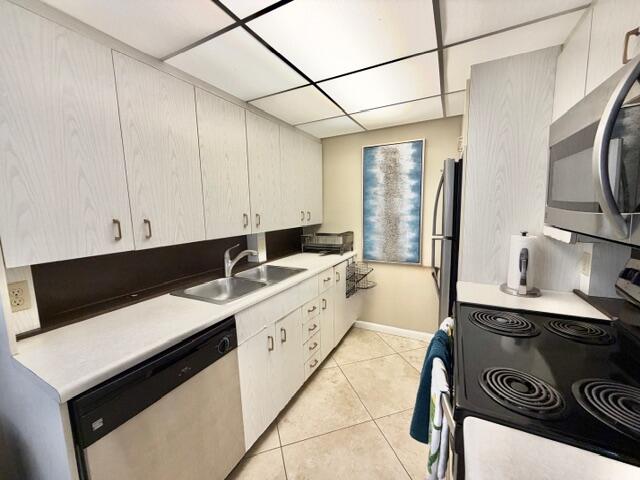 2100 Cornwall E Property Photo 2