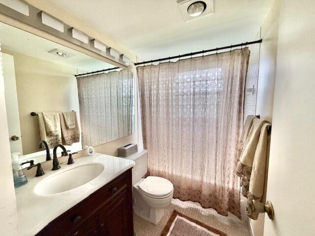 2100 Cornwall E Property Photo 8
