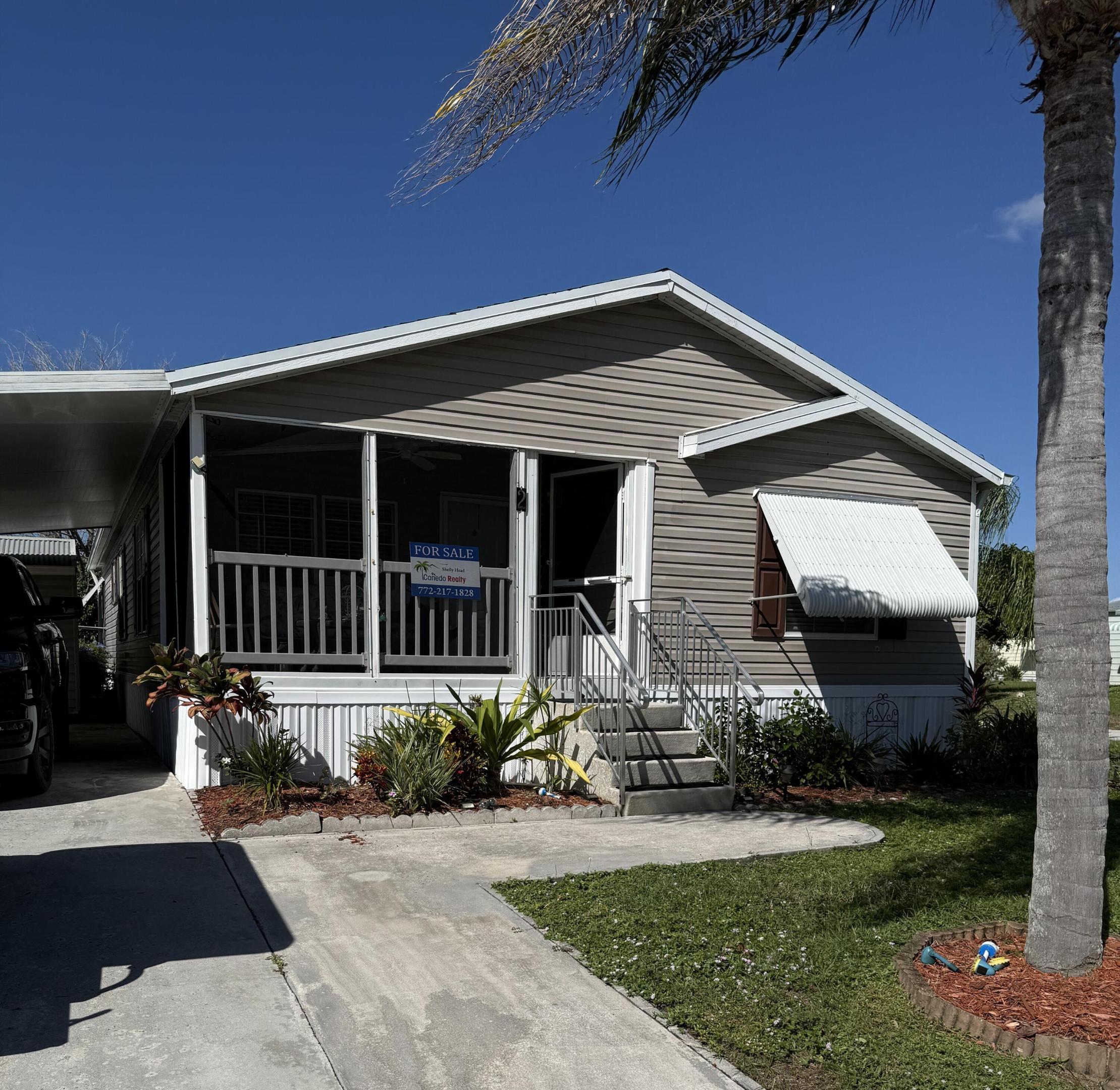 2 San Roberto Property Photo 1