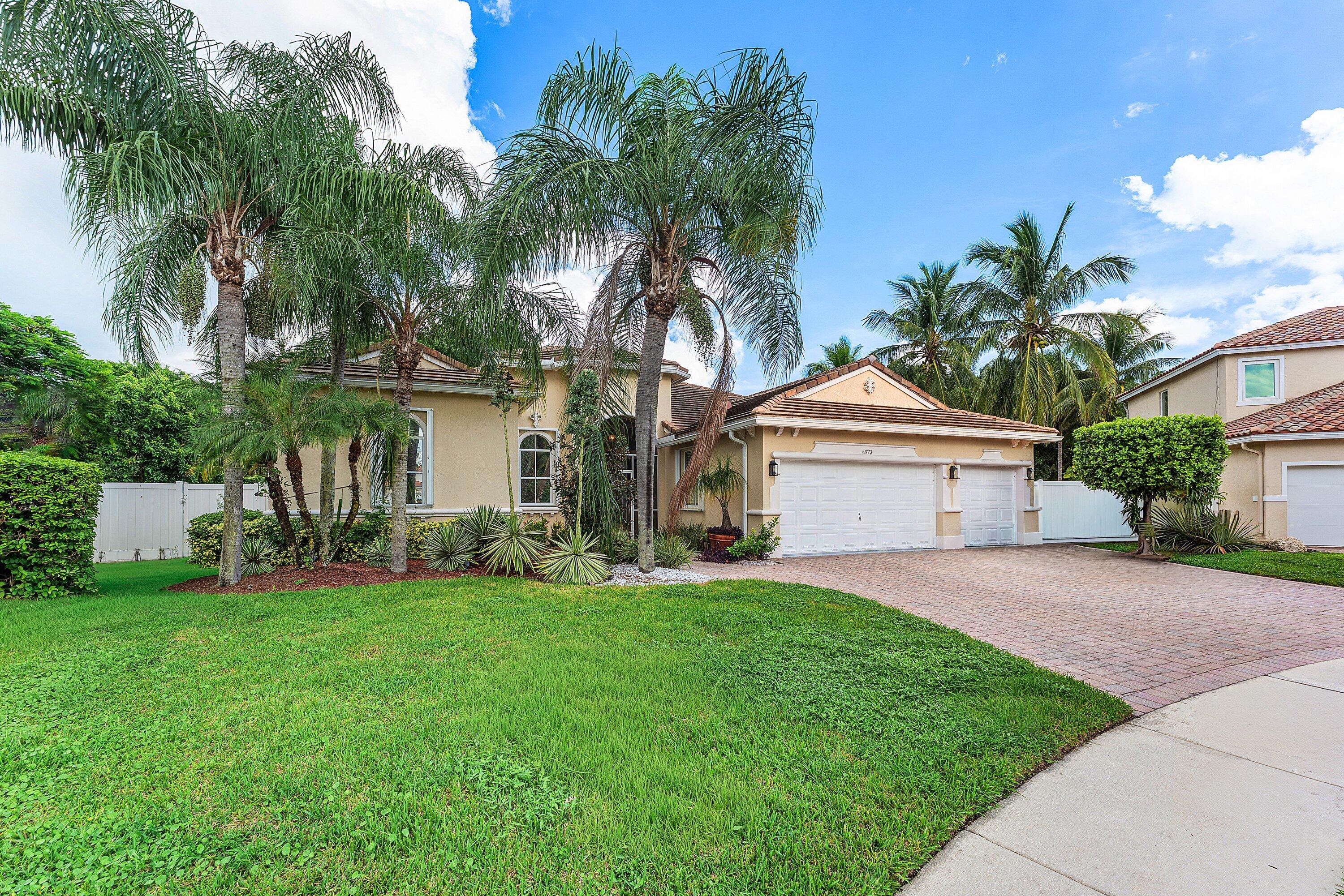 6973 Finamore Circle Property Photo 3