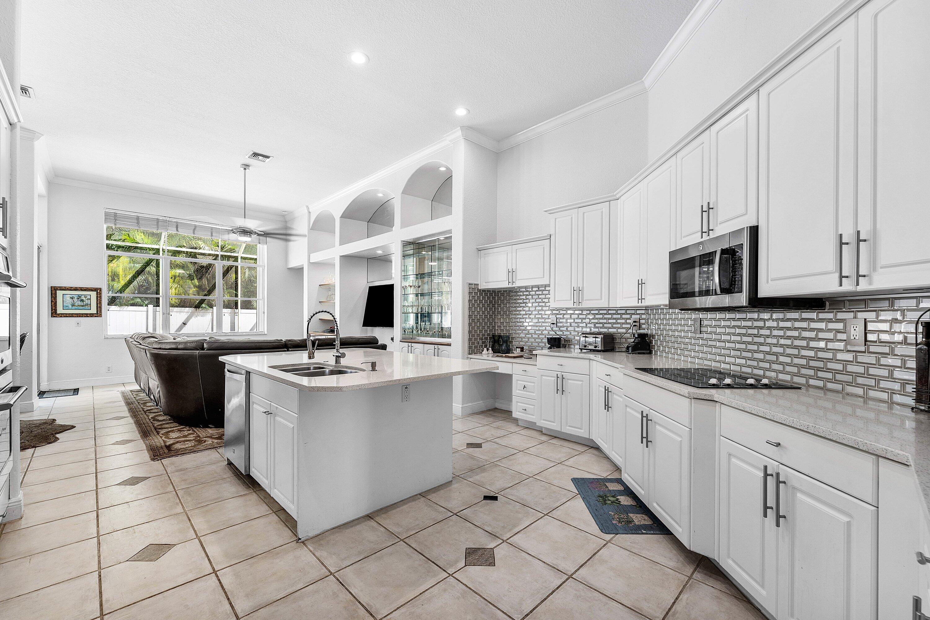 6973 Finamore Circle Property Photo 17