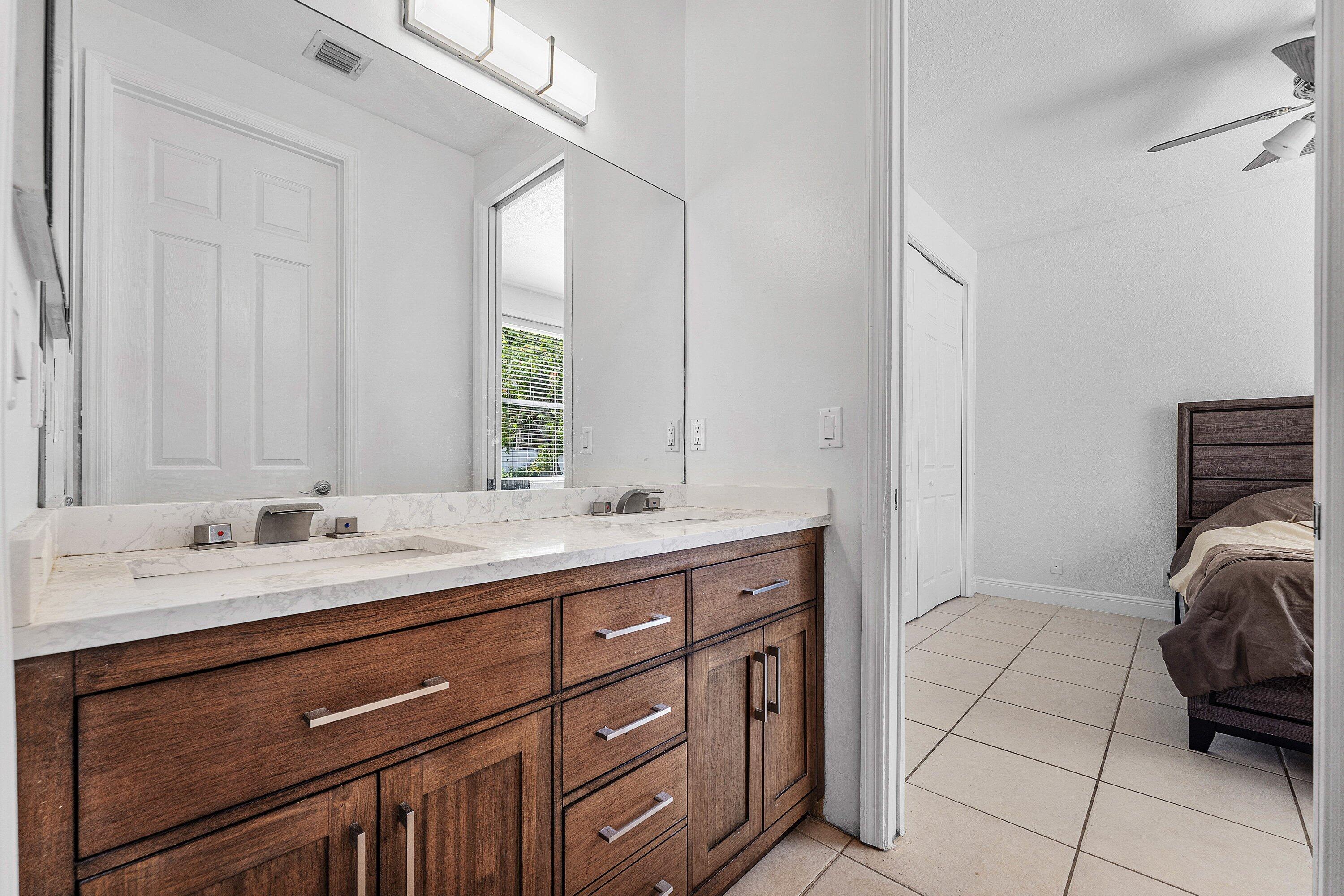 6973 Finamore Circle Property Photo 34