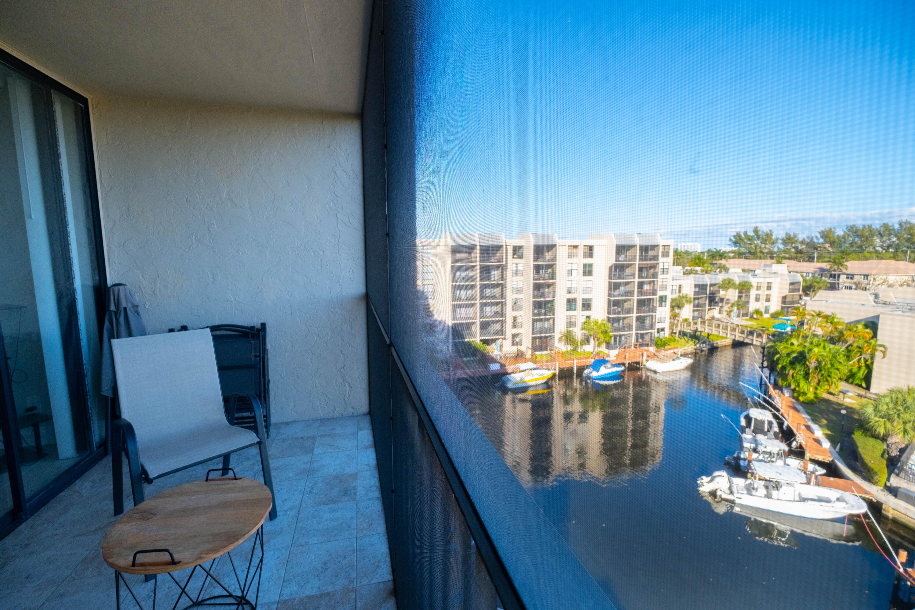 4 Royal Palm Way 6050 Property Photo 1