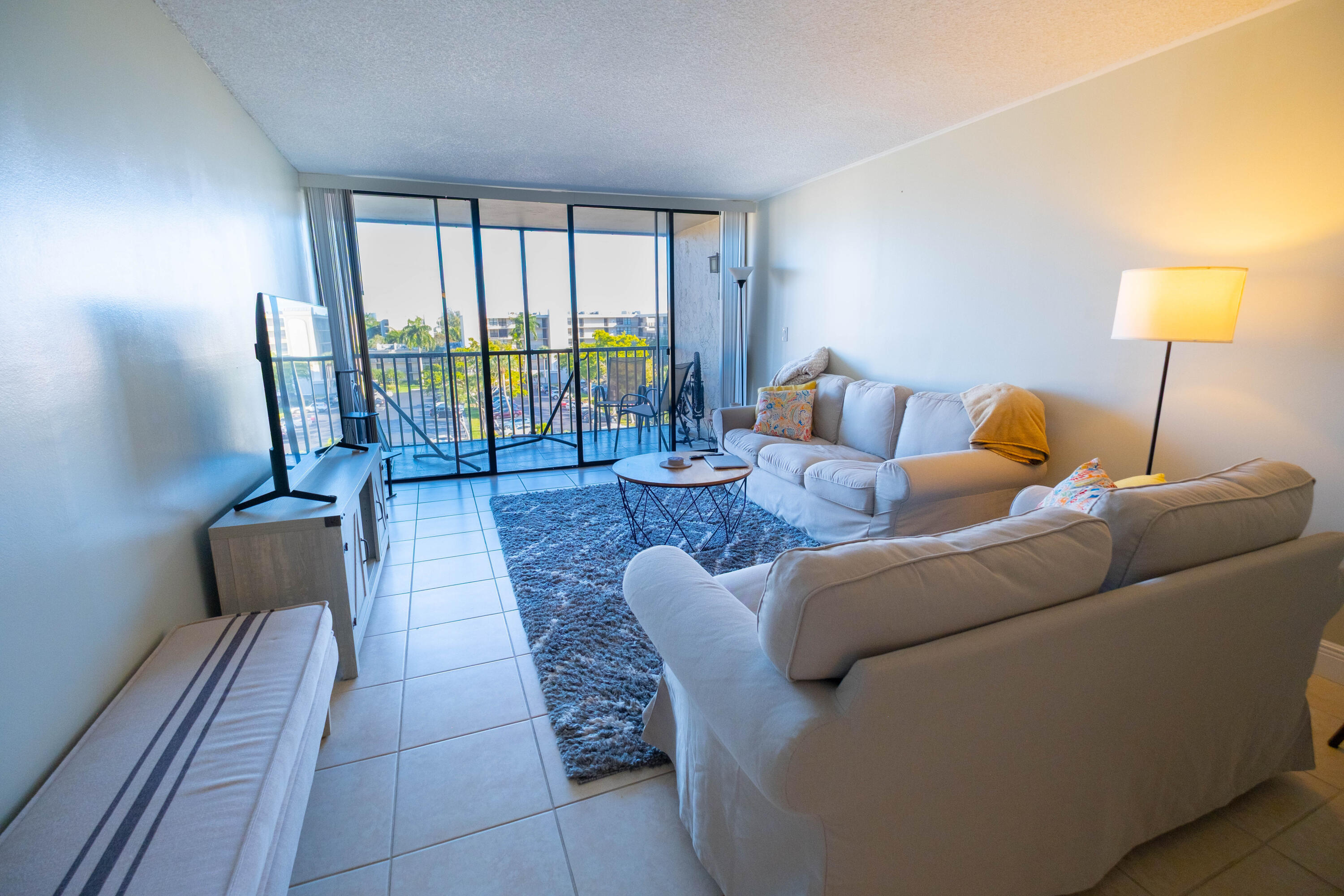 4 Royal Palm Way 6050 Property Photo 9