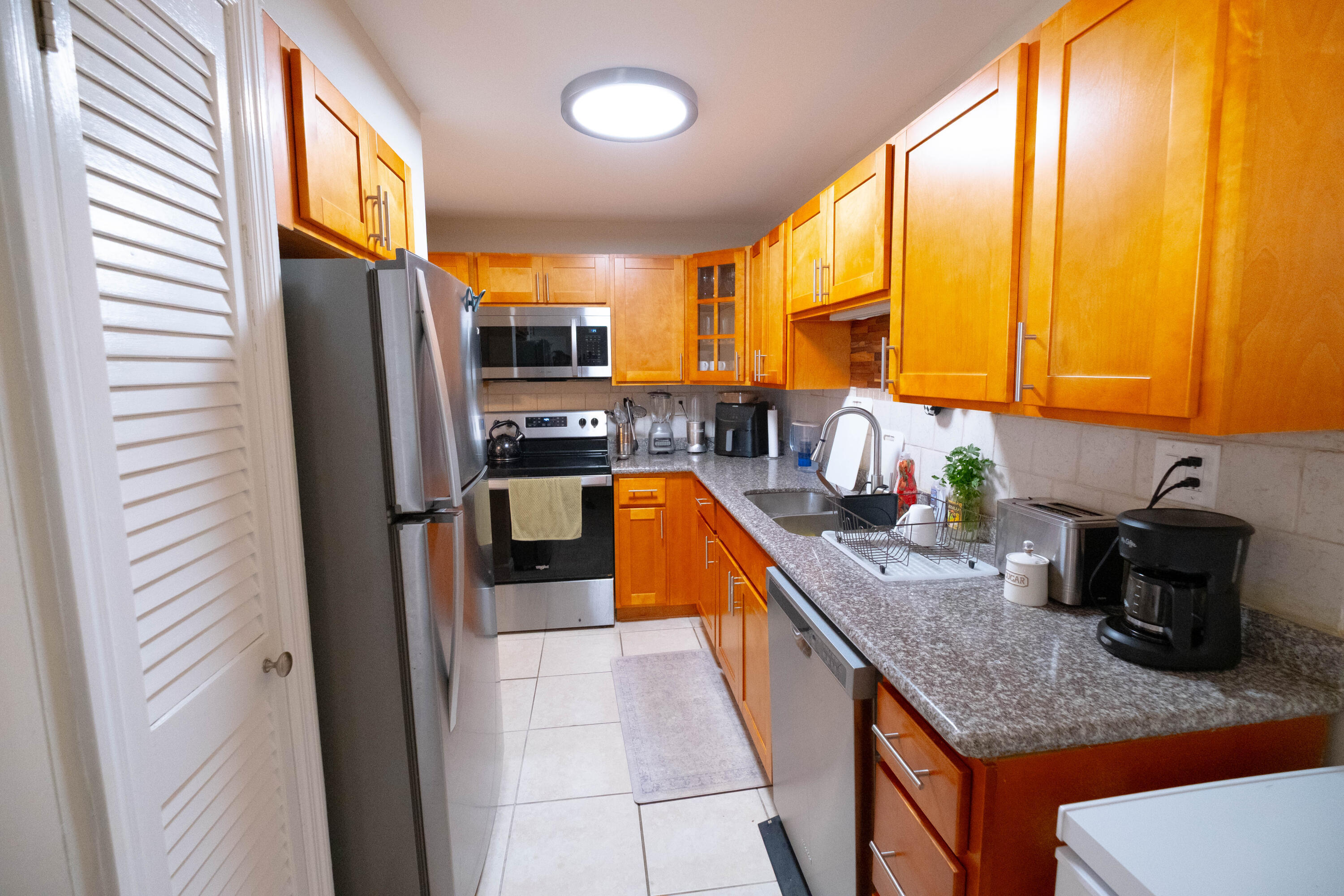 4 Royal Palm Way 6050 Property Photo 14
