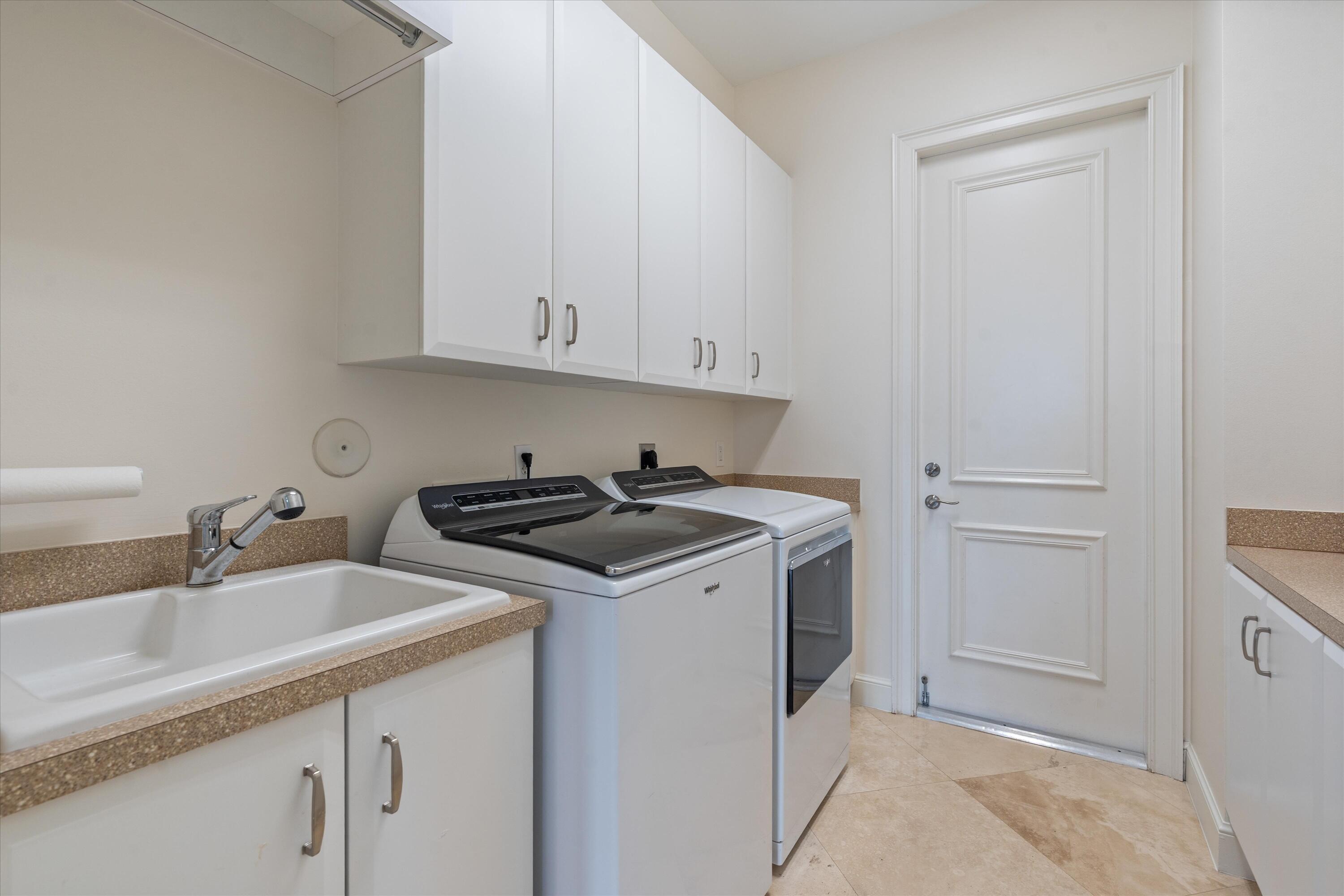 681 Carrotwood Terrace Property Photo 30