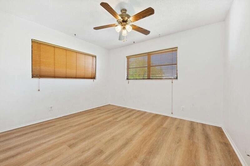 2101 Ne 1st Court 206 Property Photo 13