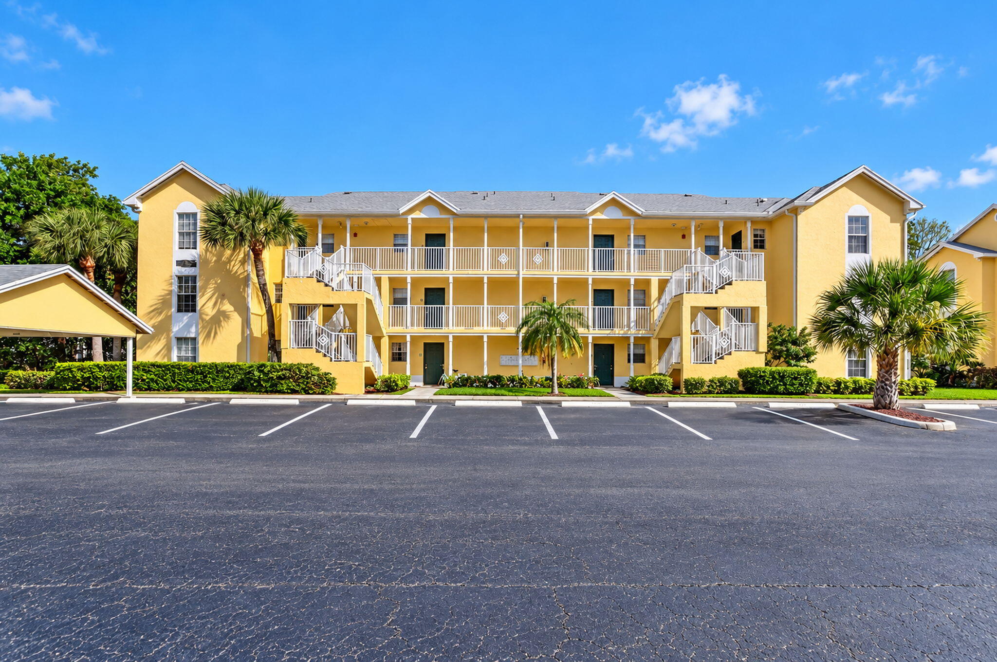6284 La Costa Drive E Property Photo 1