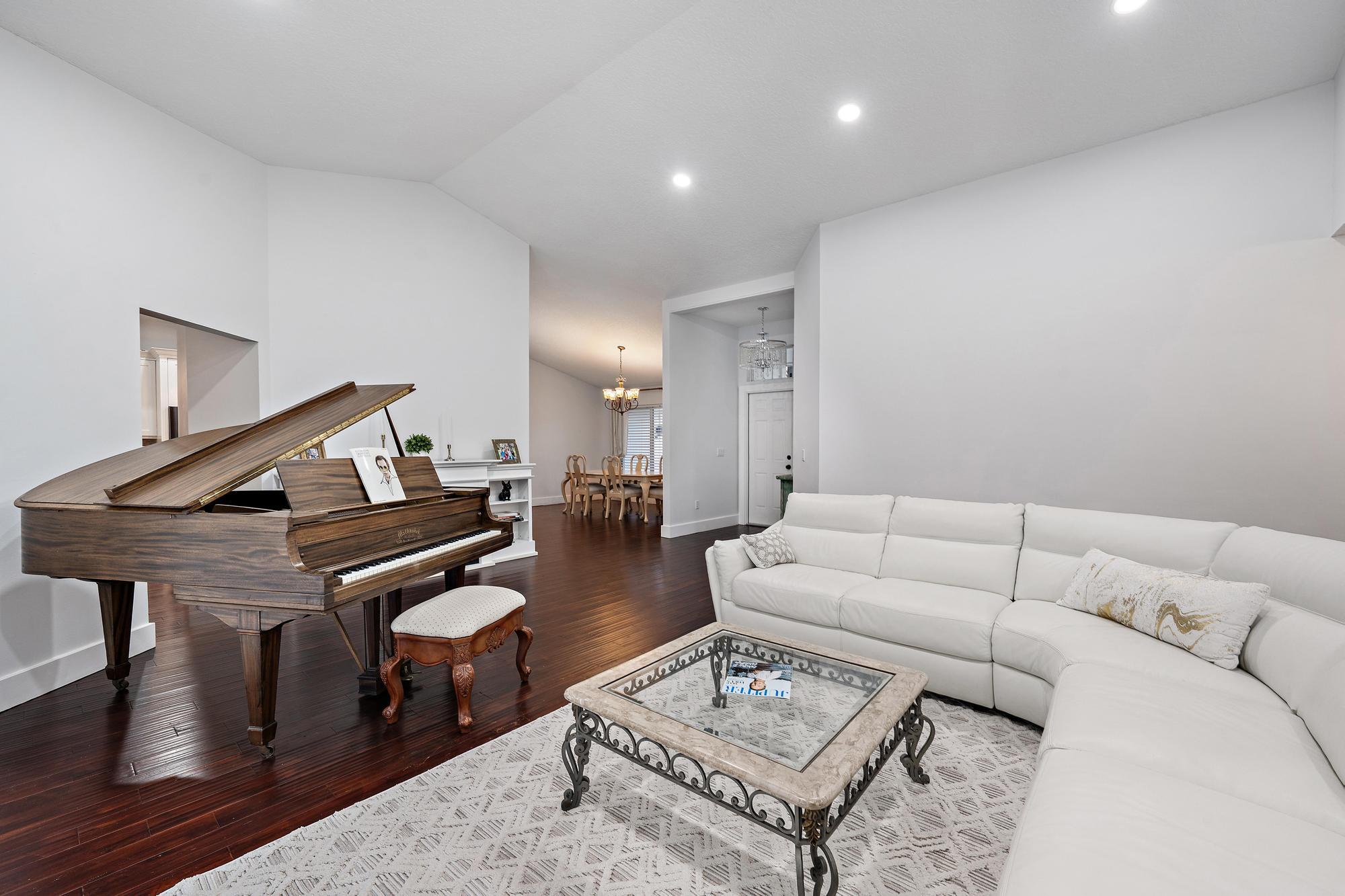 18274 Se Ridgeview Drive Property Photo 8