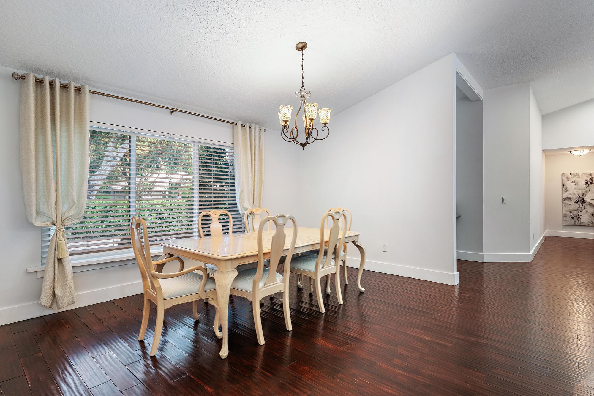 18274 Se Ridgeview Drive Property Photo 9