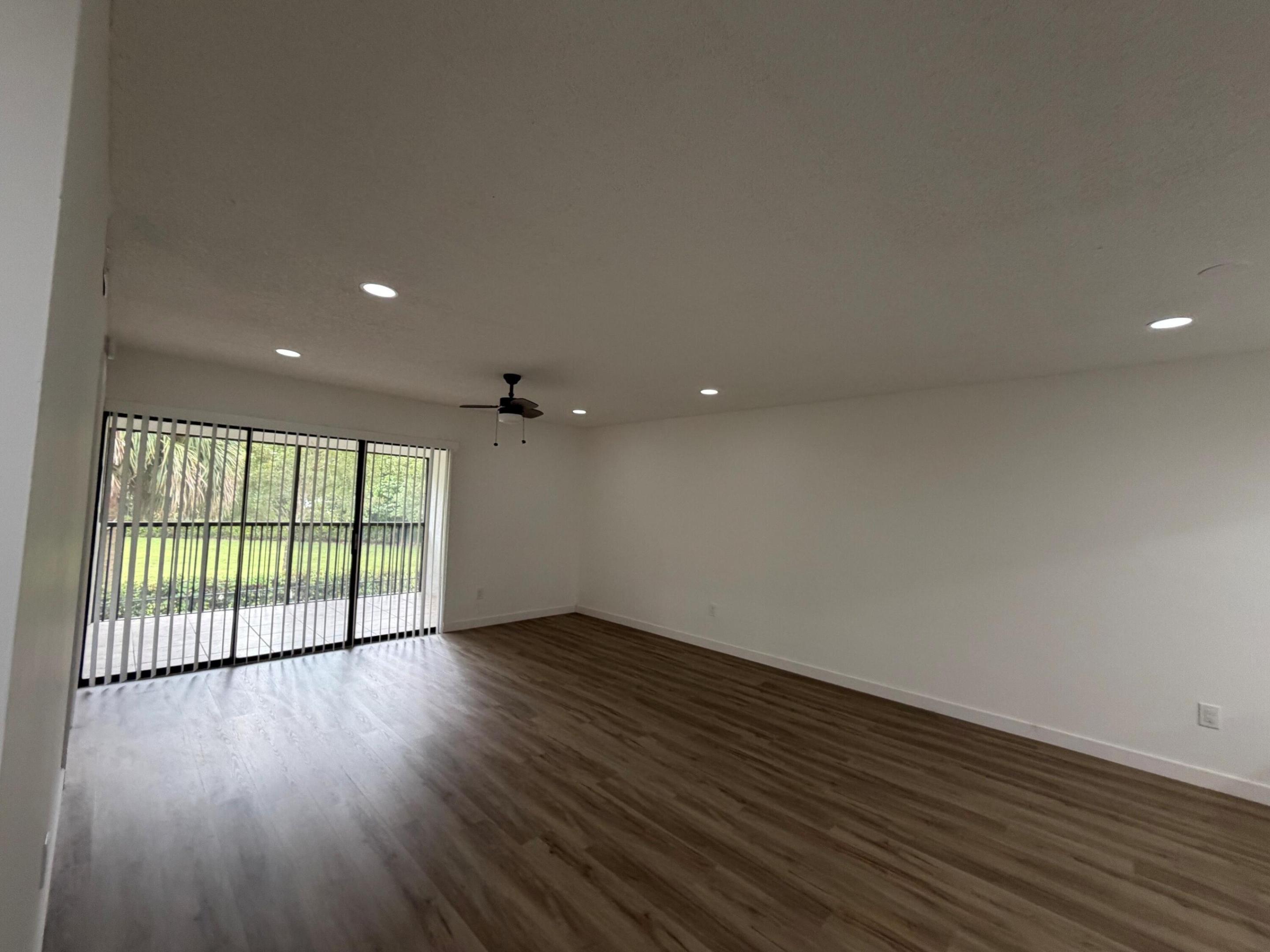 1520 Nw 45th Street A Property Photo 8
