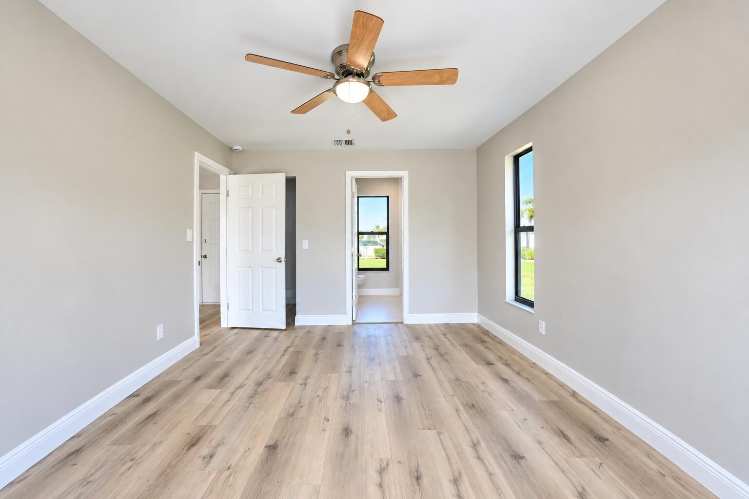 2502 Se Calusa Avenue Property Photo 19