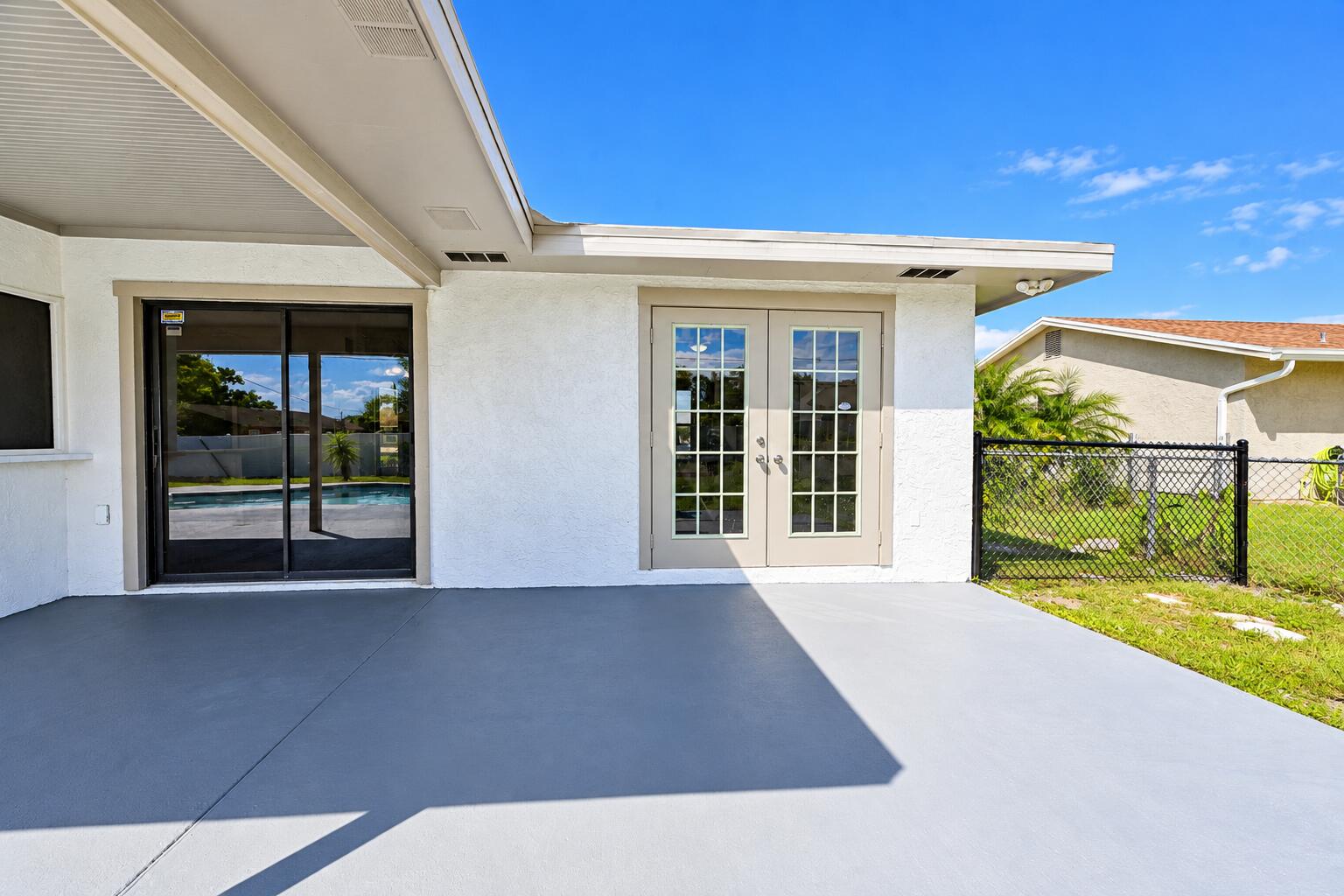2502 Se Calusa Avenue Property Photo 37
