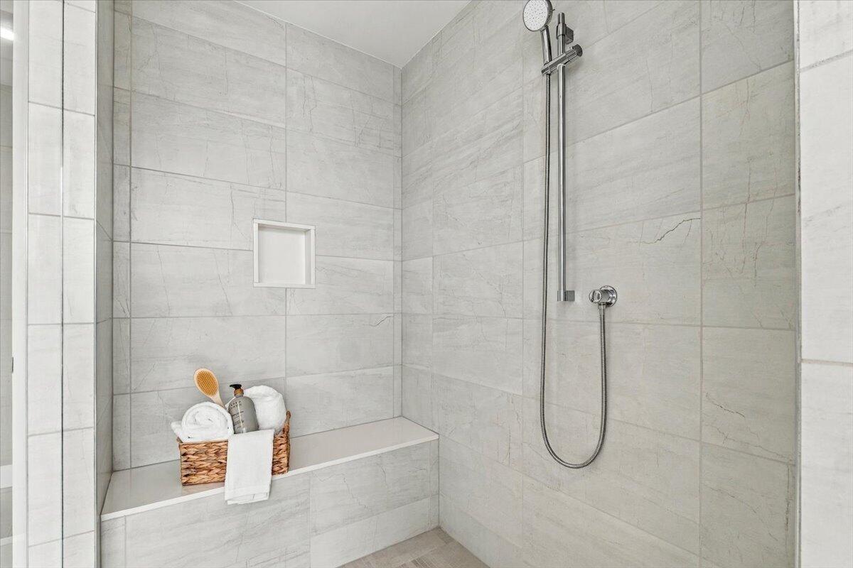 153 N Seabreeze Blvd 1602 Property Photo 55