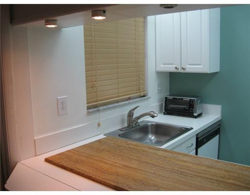 2400 Ne 10th Street Ne 305 Property Photo 2