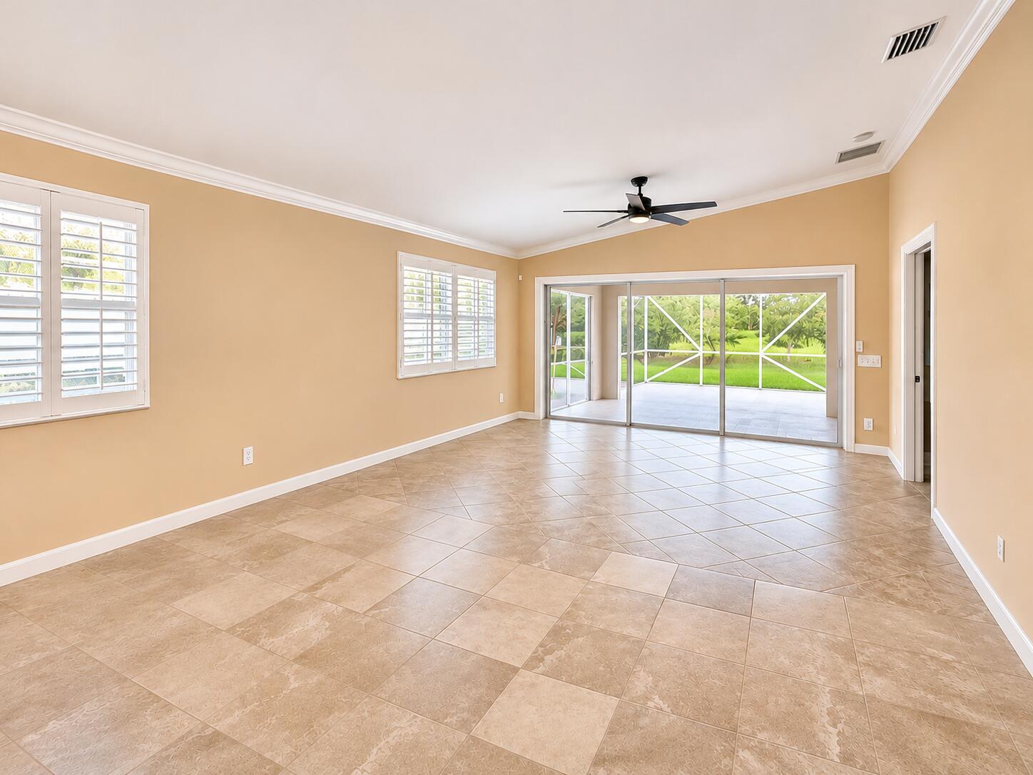 11215 Sw Pembroke Drive Property Photo 4