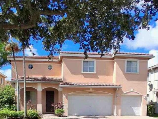 20442 Nw 10th Avenue Property Photo 1