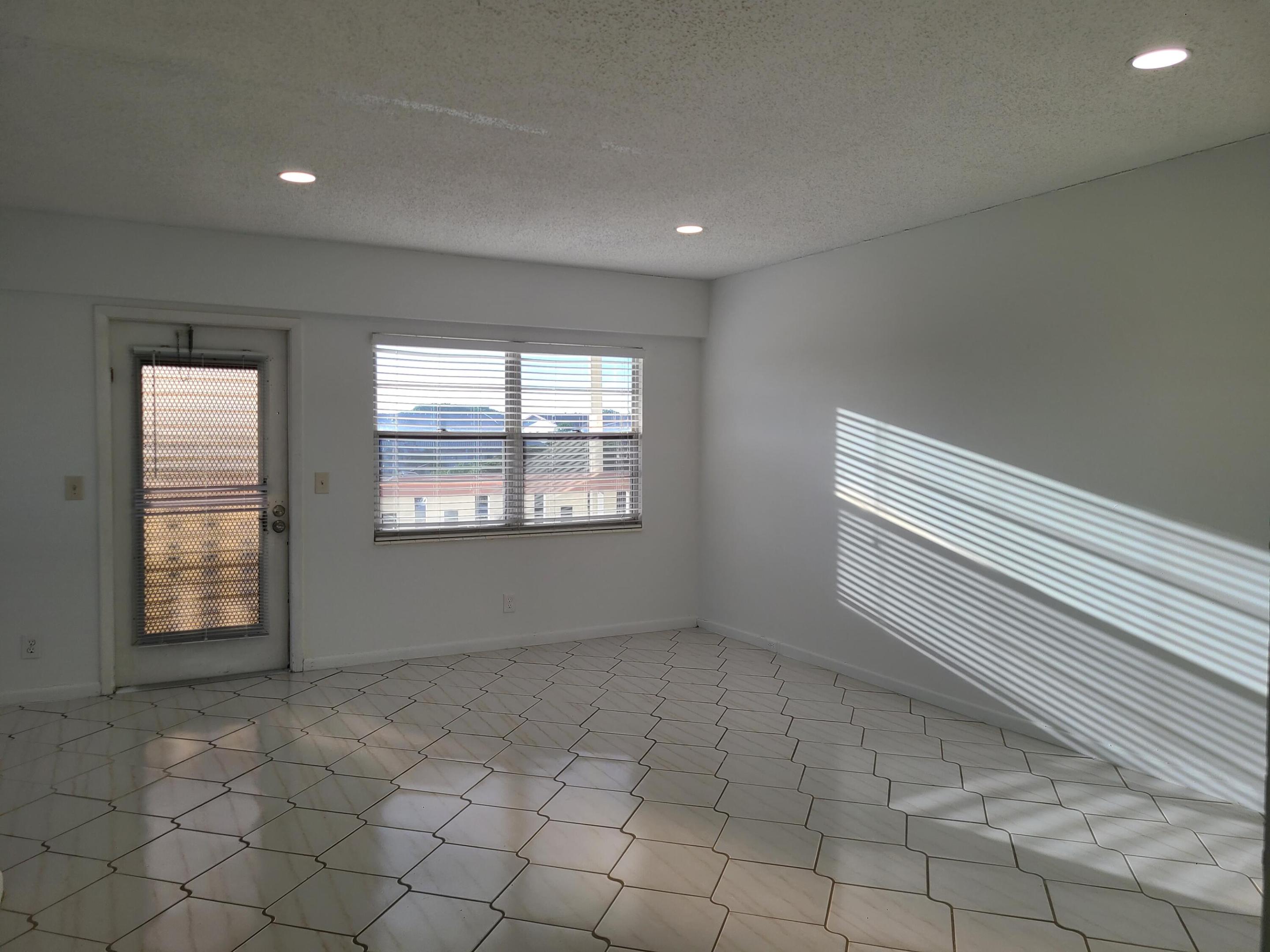 239 Preston F Way Property Photo 1