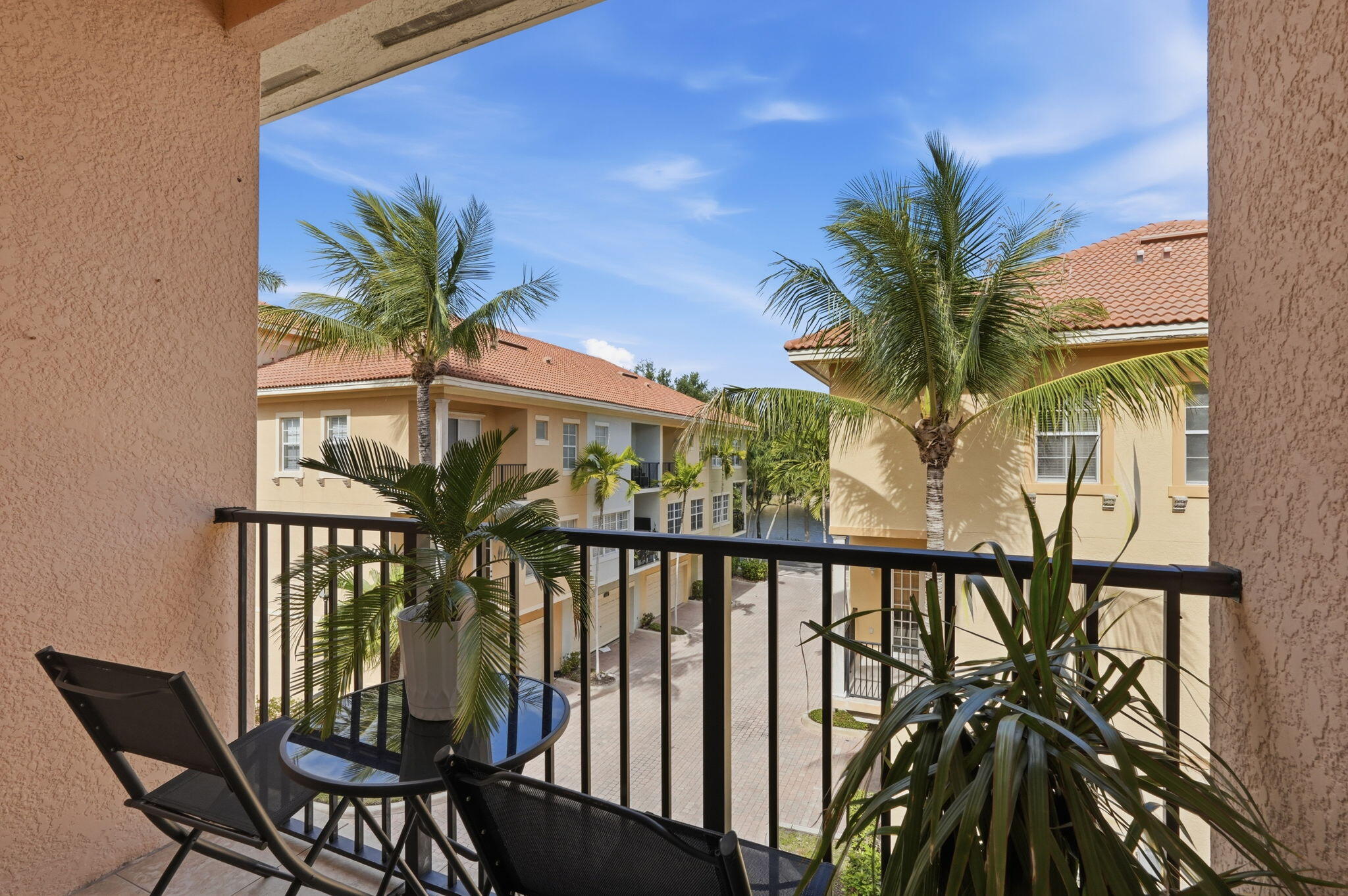 11796 Valencia Gardens Avenue Property Photo 16