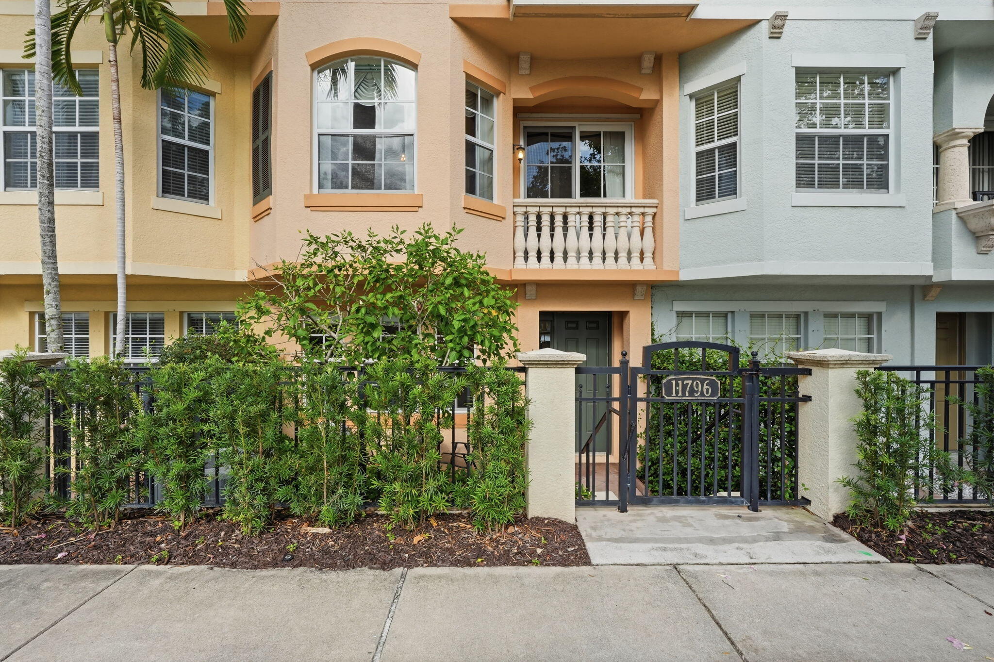 11796 Valencia Gardens Avenue Property Photo 47