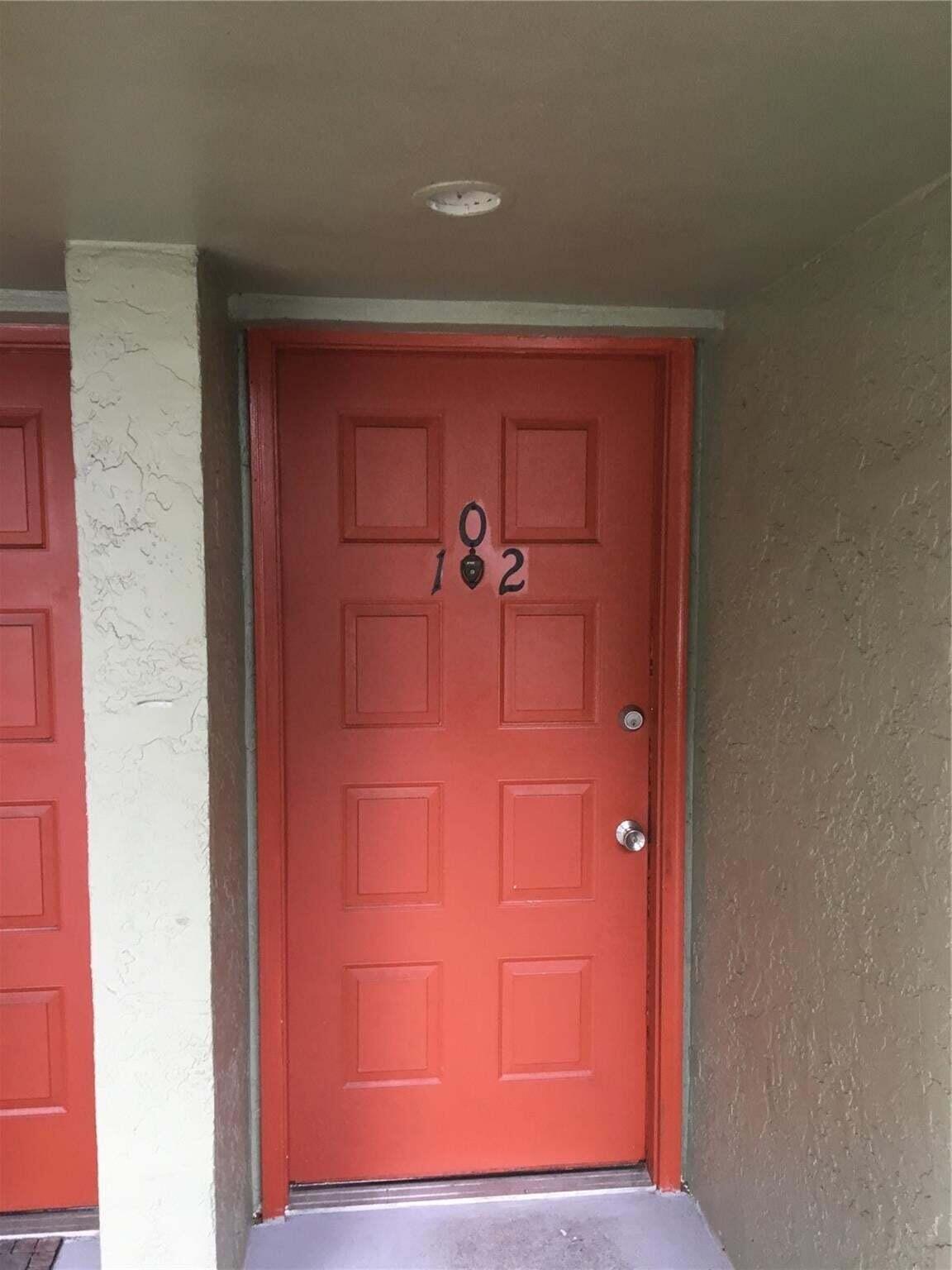 207 Lake Pointe Drive 102 Property Photo 5
