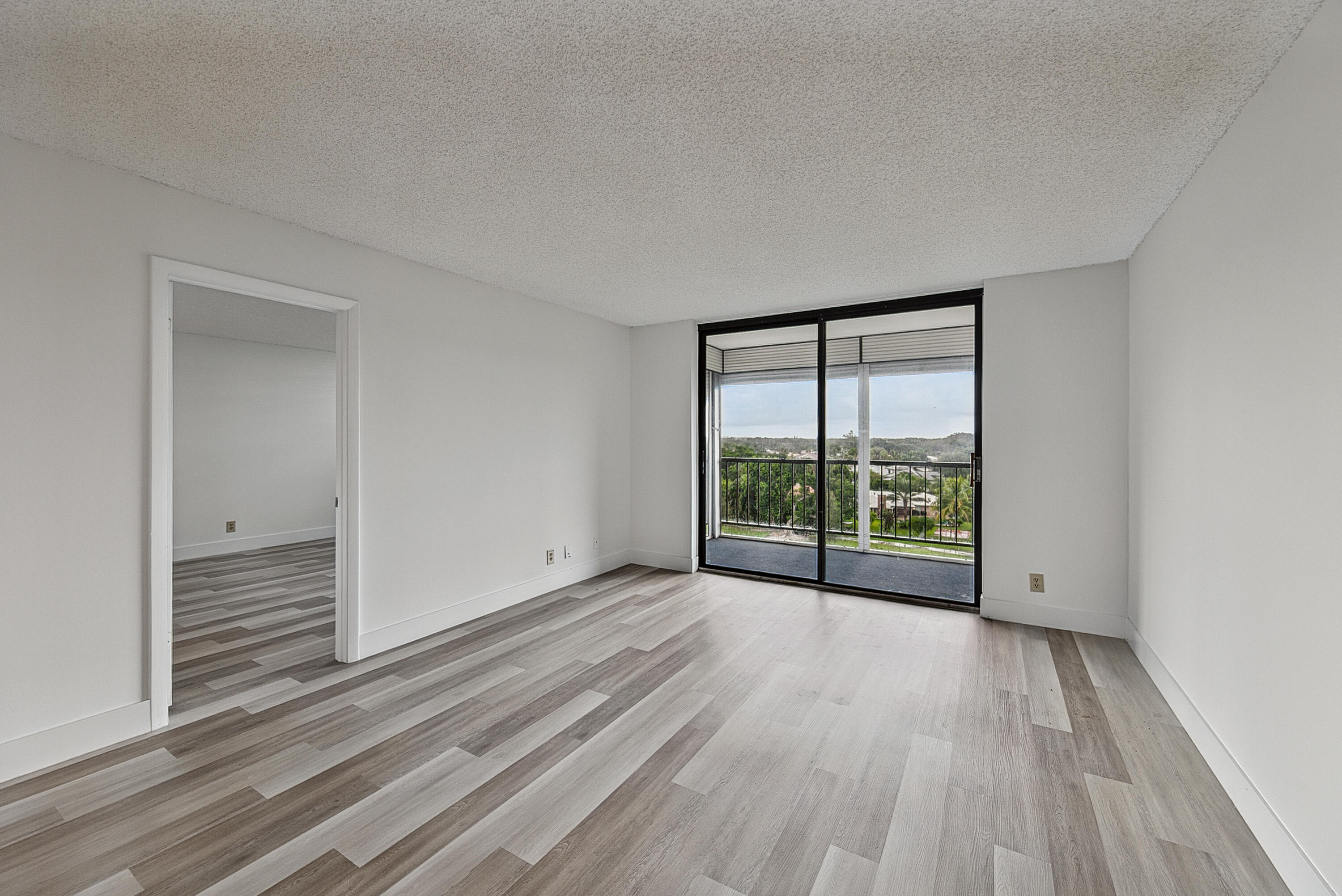 2430 Deer Creek Country Club Boulevard 704-2 Property Photo 3