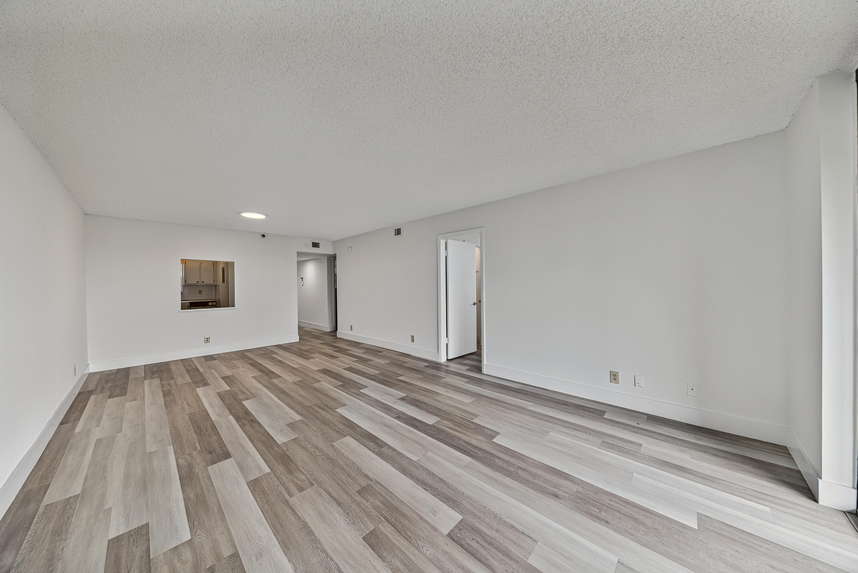 2430 Deer Creek Country Club Boulevard 704-2 Property Photo 4