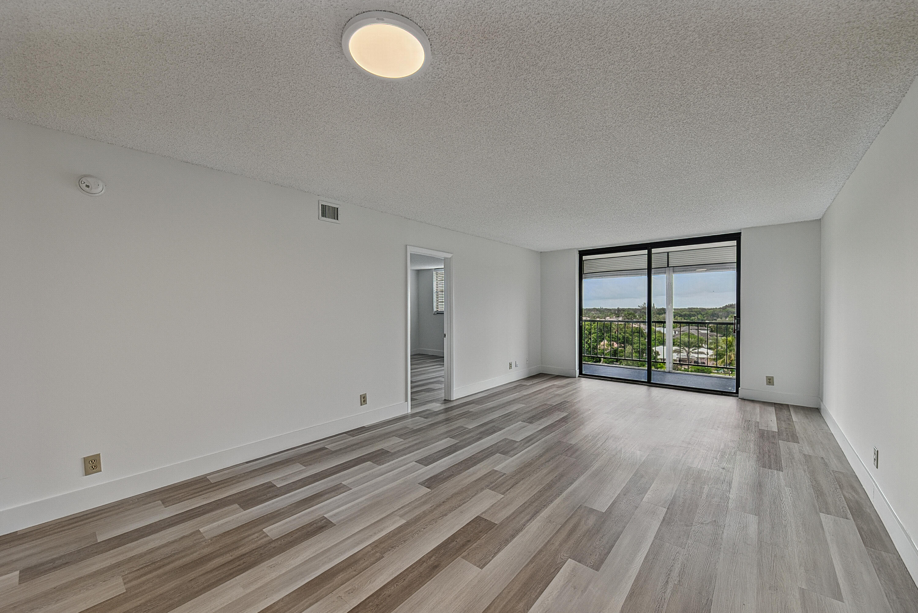 2430 Deer Creek Country Club Boulevard 704-2 Property Photo 9