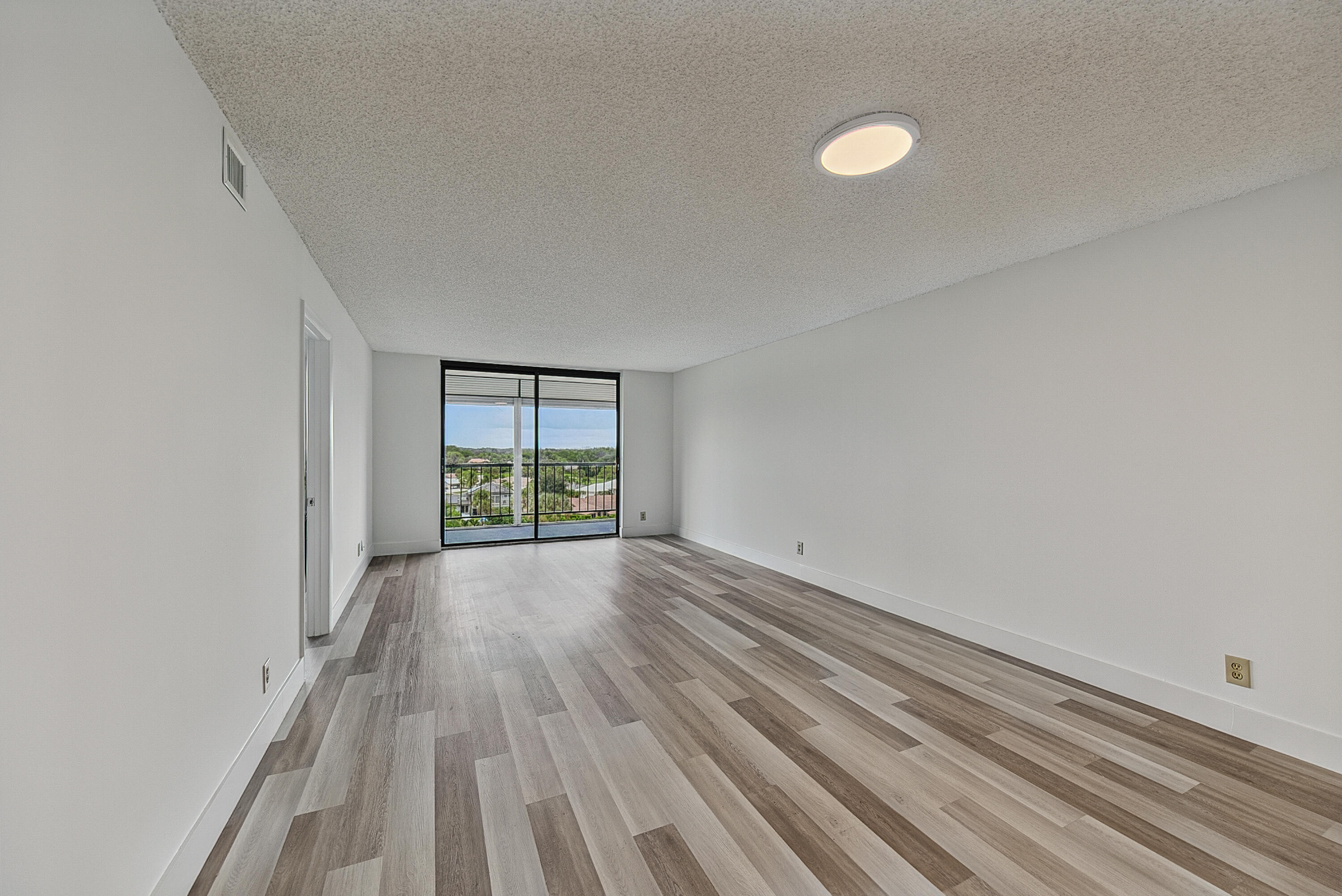 2430 Deer Creek Country Club Boulevard 704-2 Property Photo 10