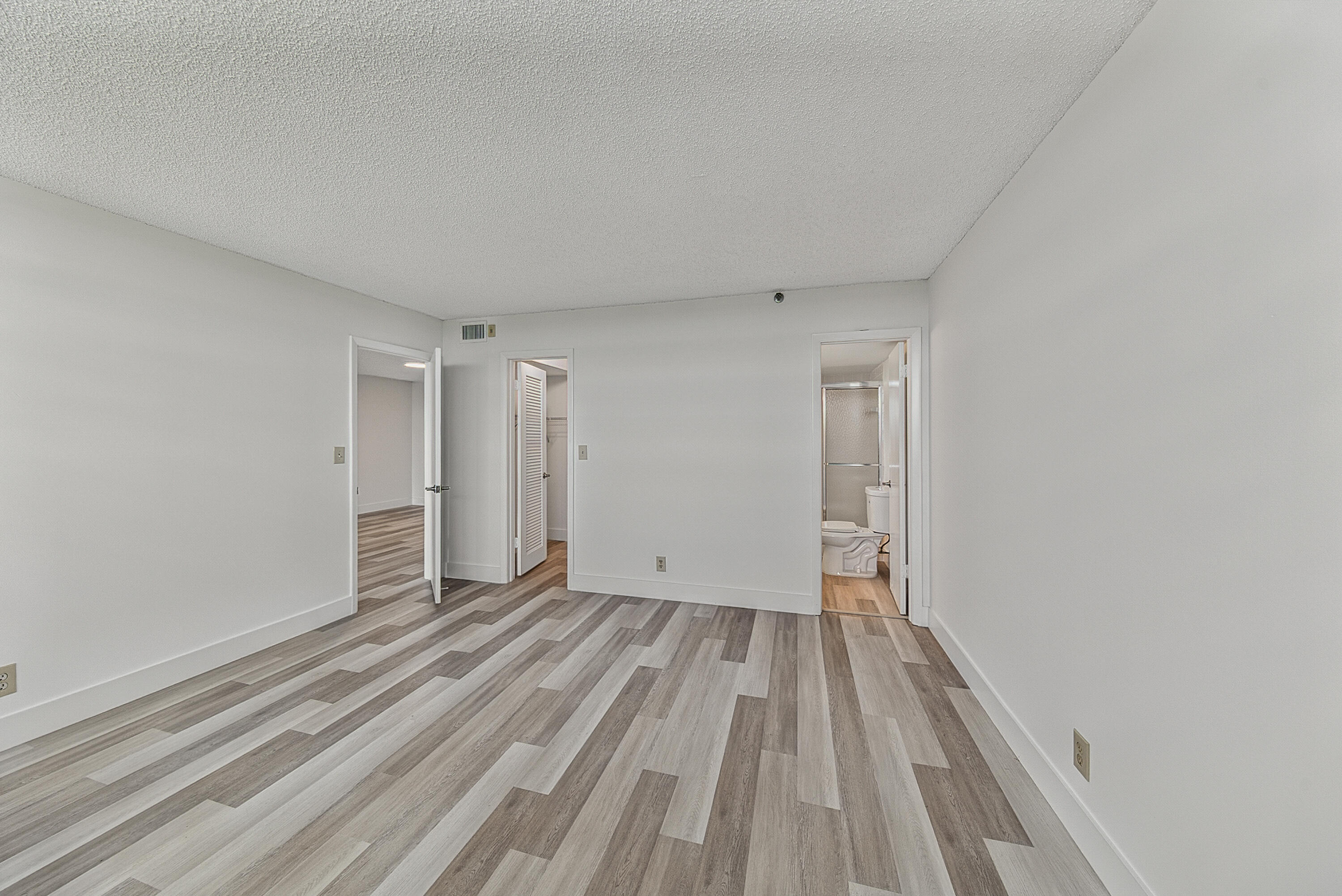 2430 Deer Creek Country Club Boulevard 704-2 Property Photo 31