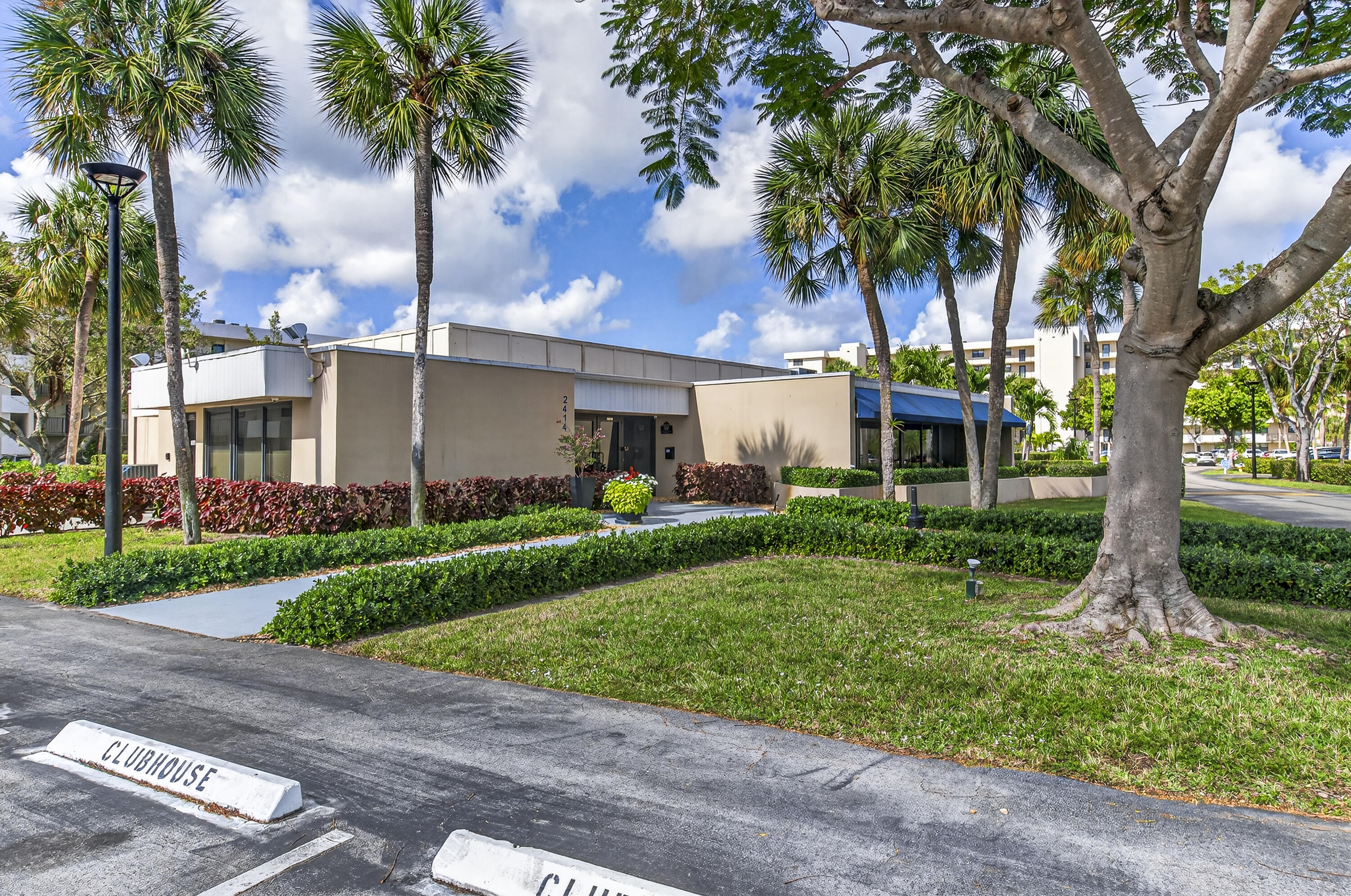 2430 Deer Creek Country Club Boulevard 704-2 Property Photo 35