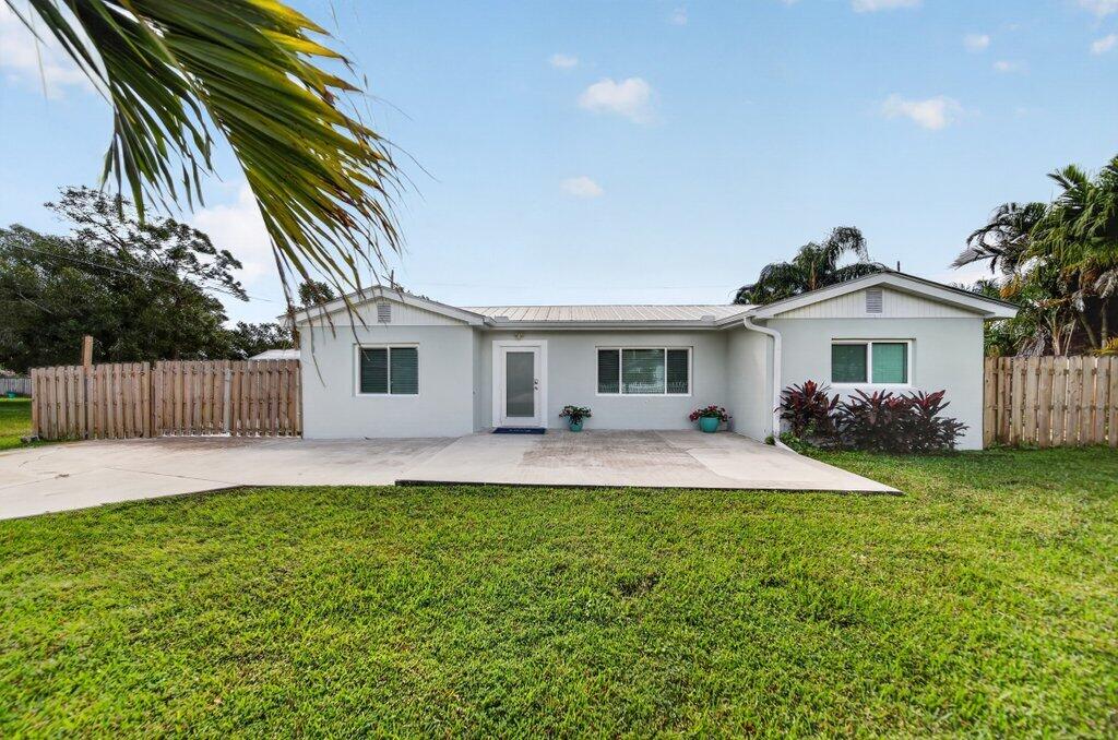 976 Sw 37th Street Property Photo 1