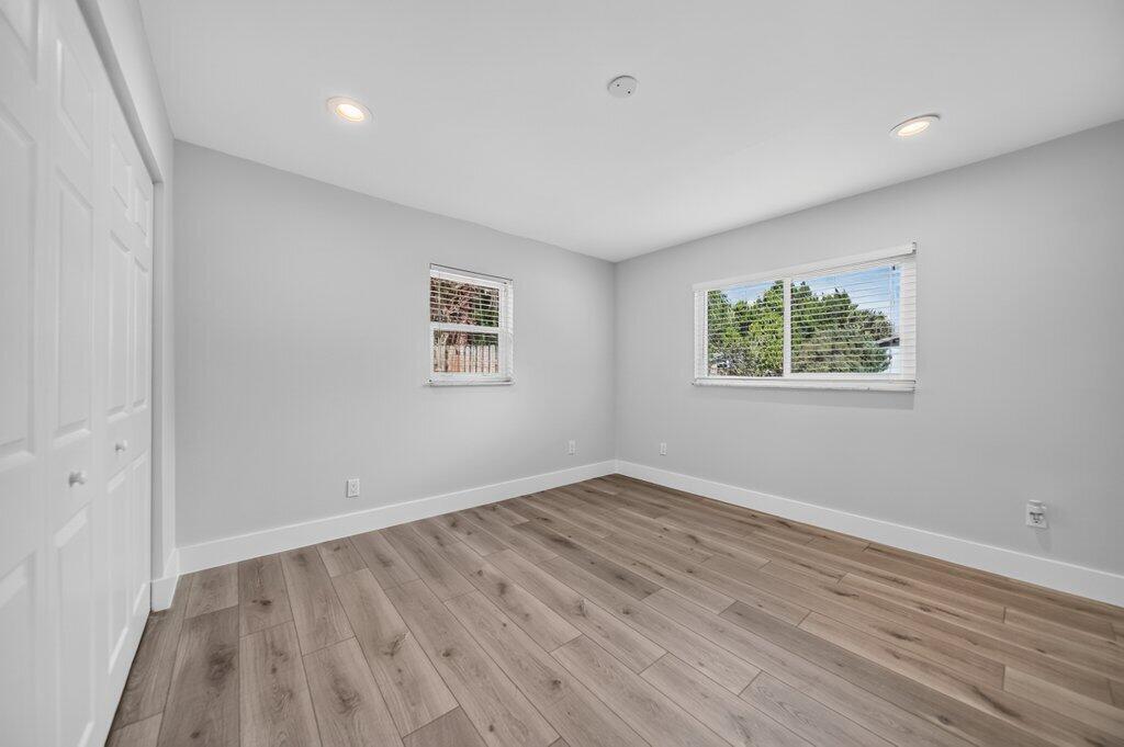 976 Sw 37th Street Property Photo 16