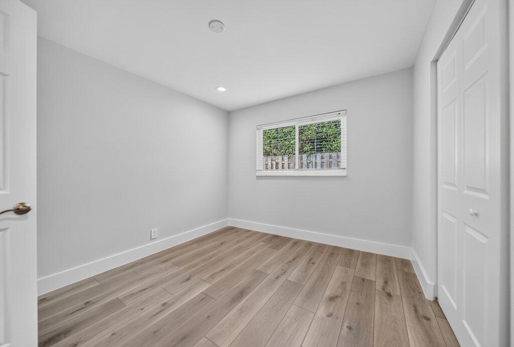 976 Sw 37th Street Property Photo 18
