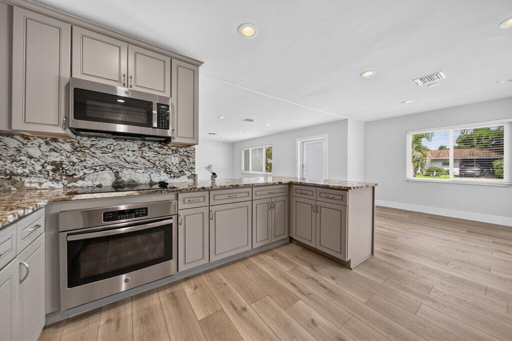 976 Sw 37th Street Property Photo 23
