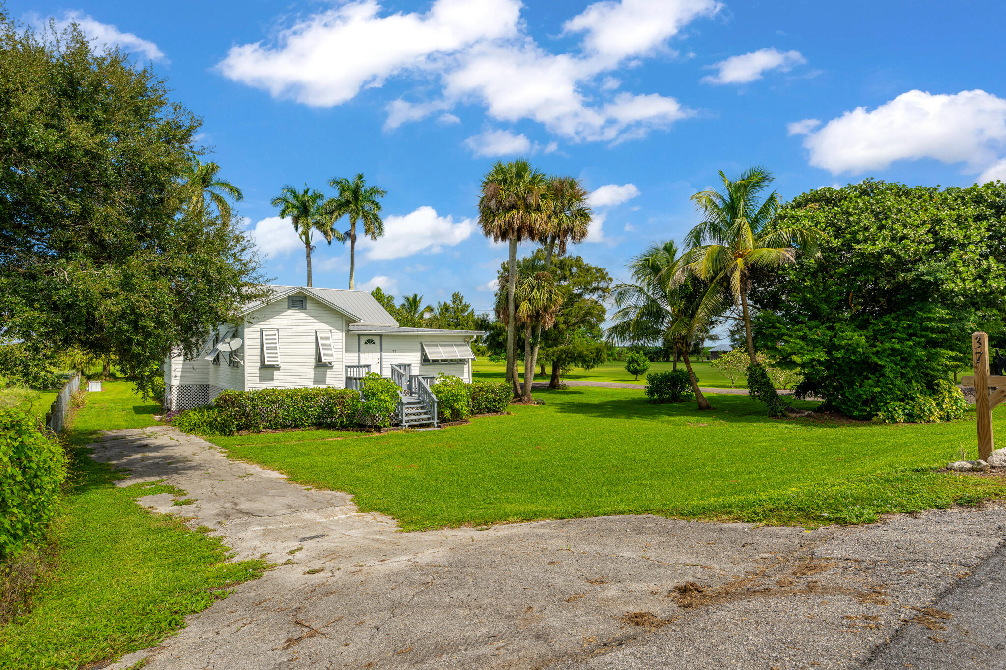 37 E Corkscrew Boulevard Property Photo 8