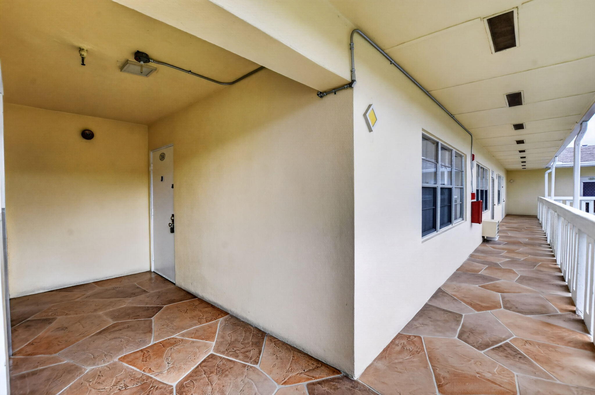 204 Dorset E Property Photo 2