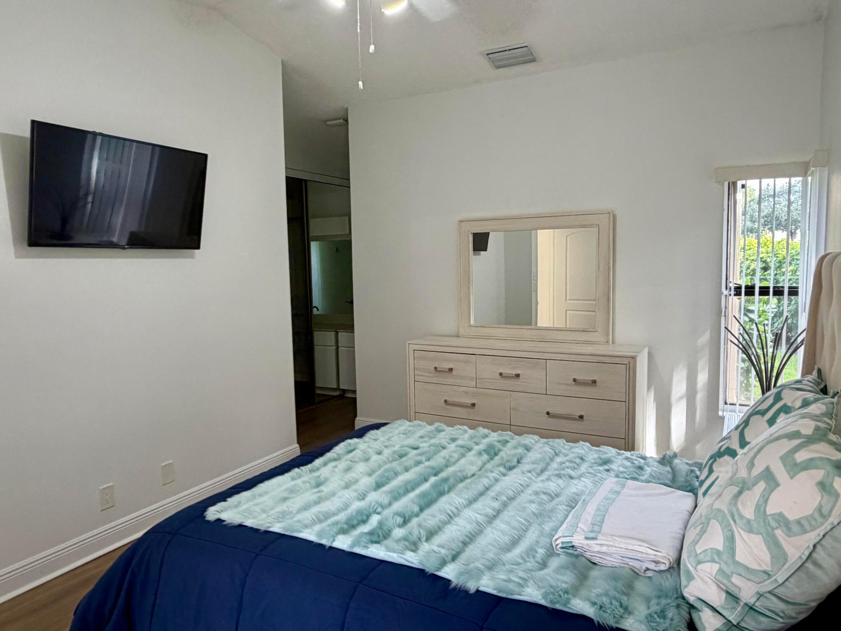 2622 N Carambola Circle N 1708 Property Photo 8