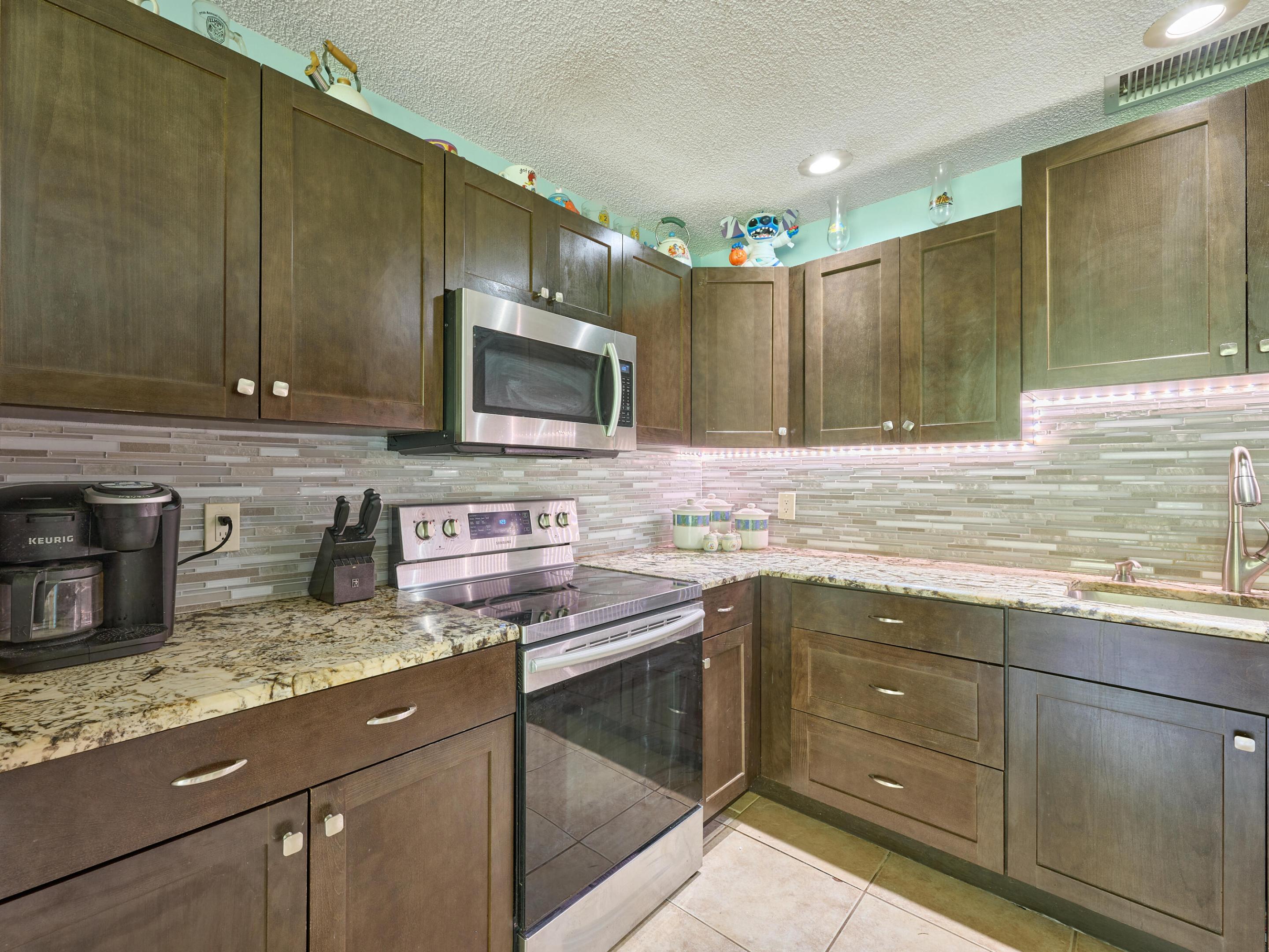 7723 Canal Drive Property Photo 36