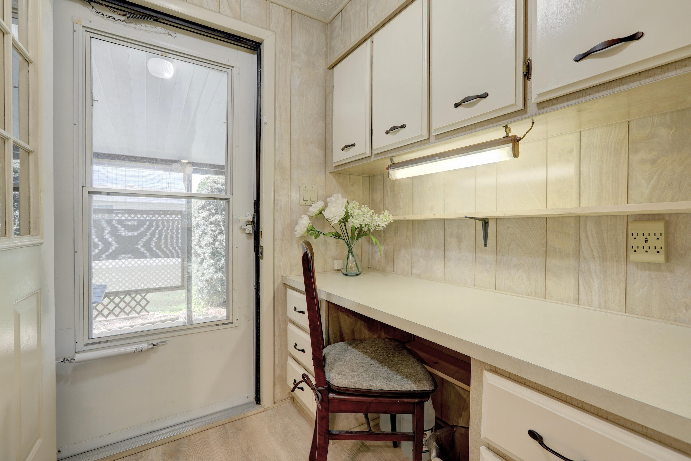 913 Balsam Street Property Photo 13