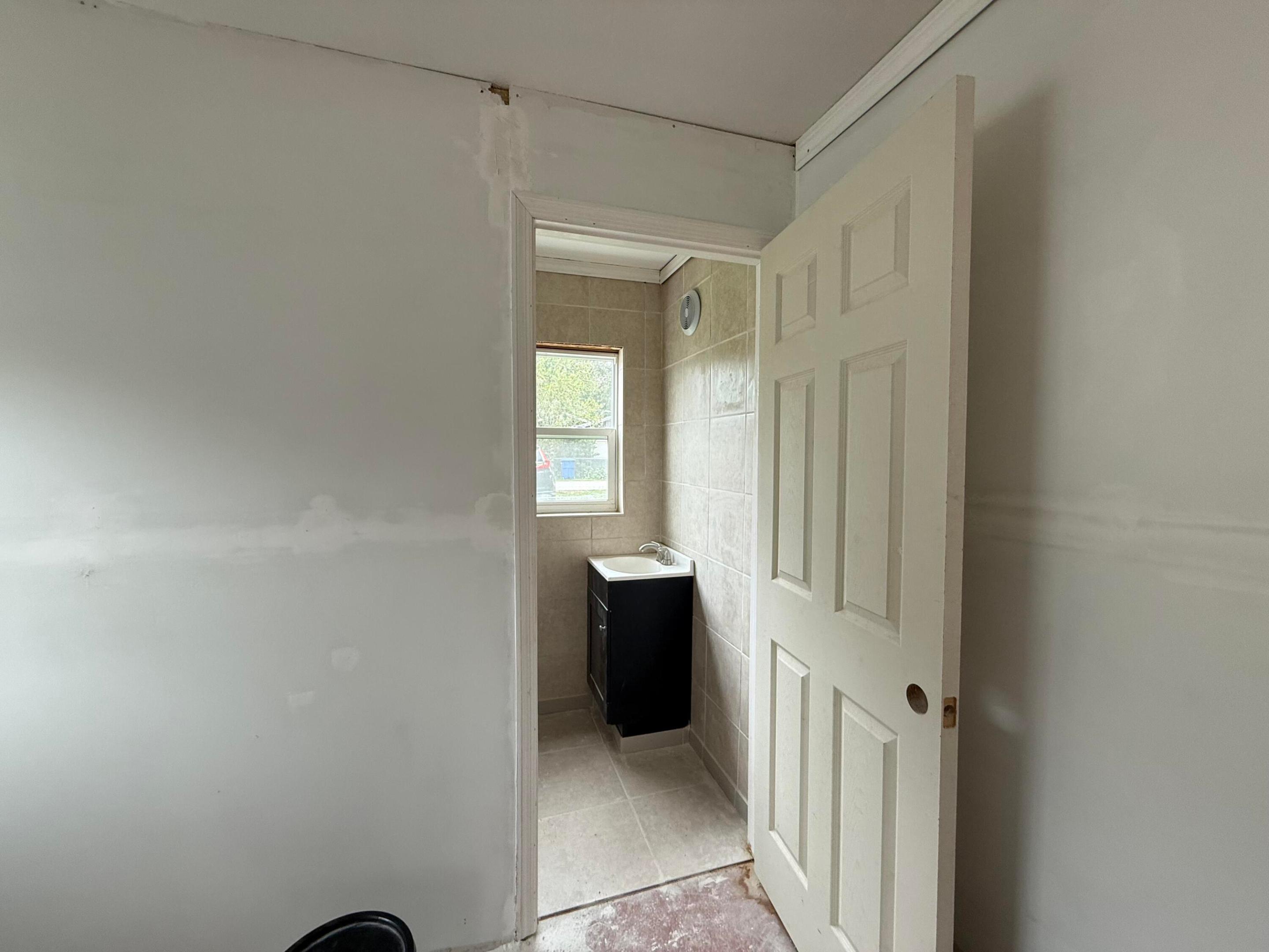 1156 10th Street Property Photo 5