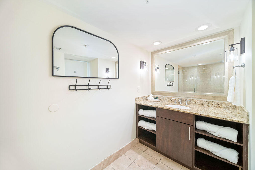 2670 E Sunrise Boulevard 907 Property Photo 17