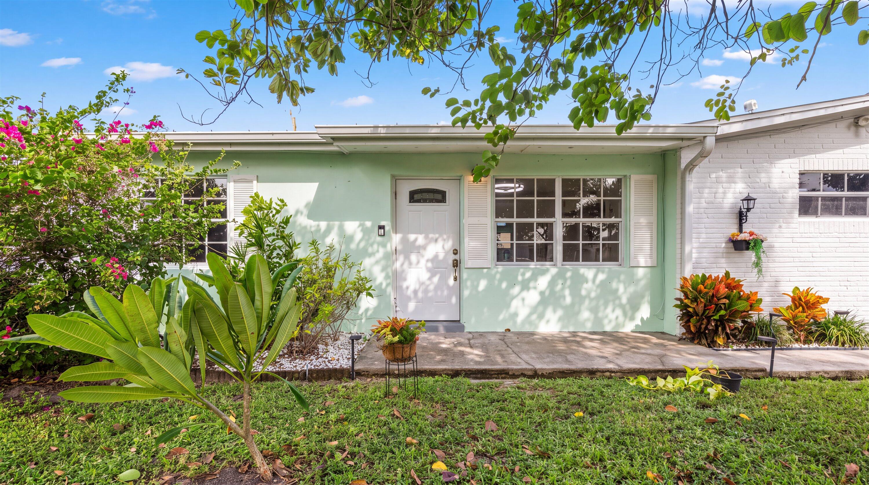 1903 E Chatham Road Property Photo 6