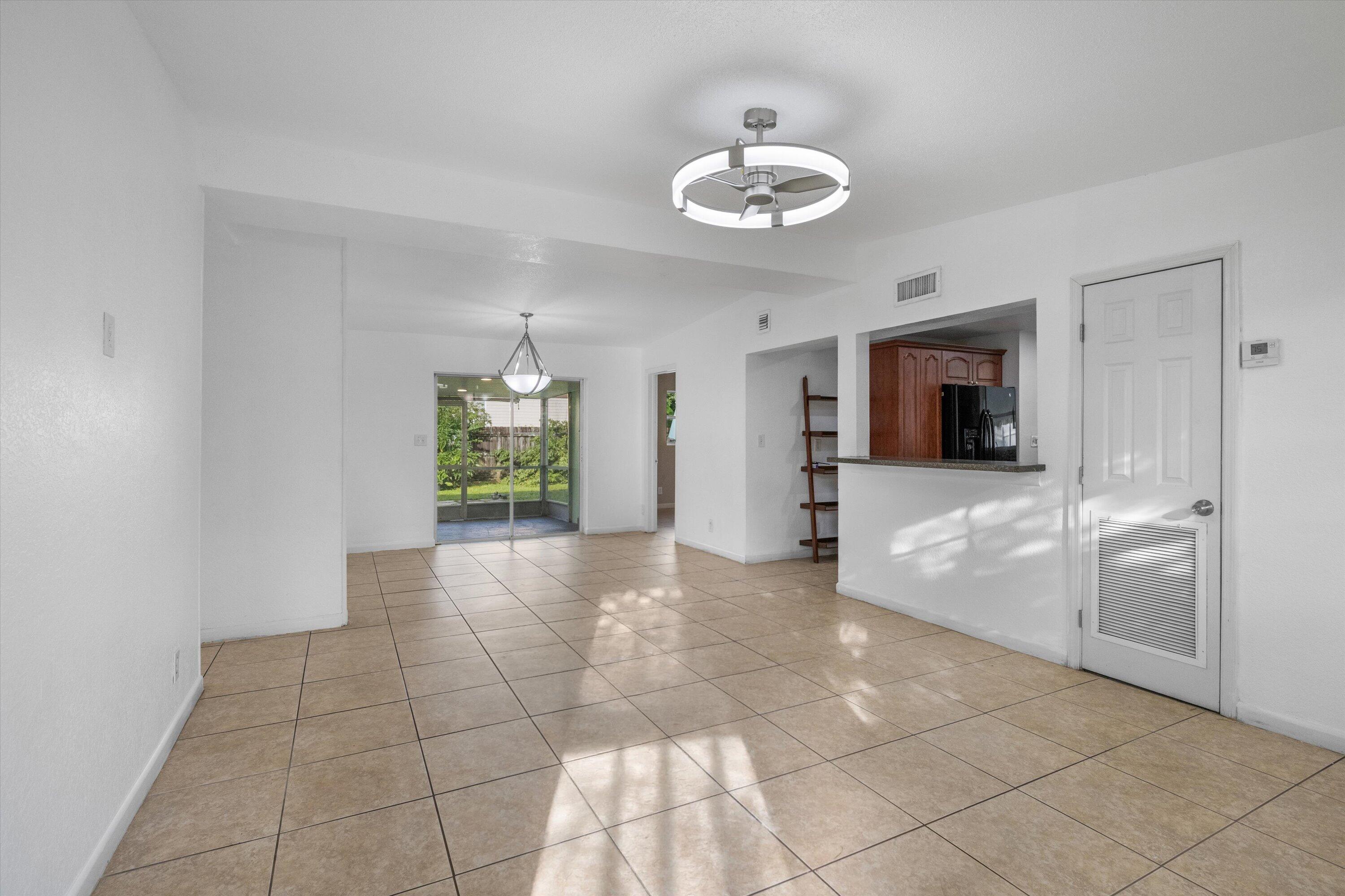 1903 E Chatham Road Property Photo 7