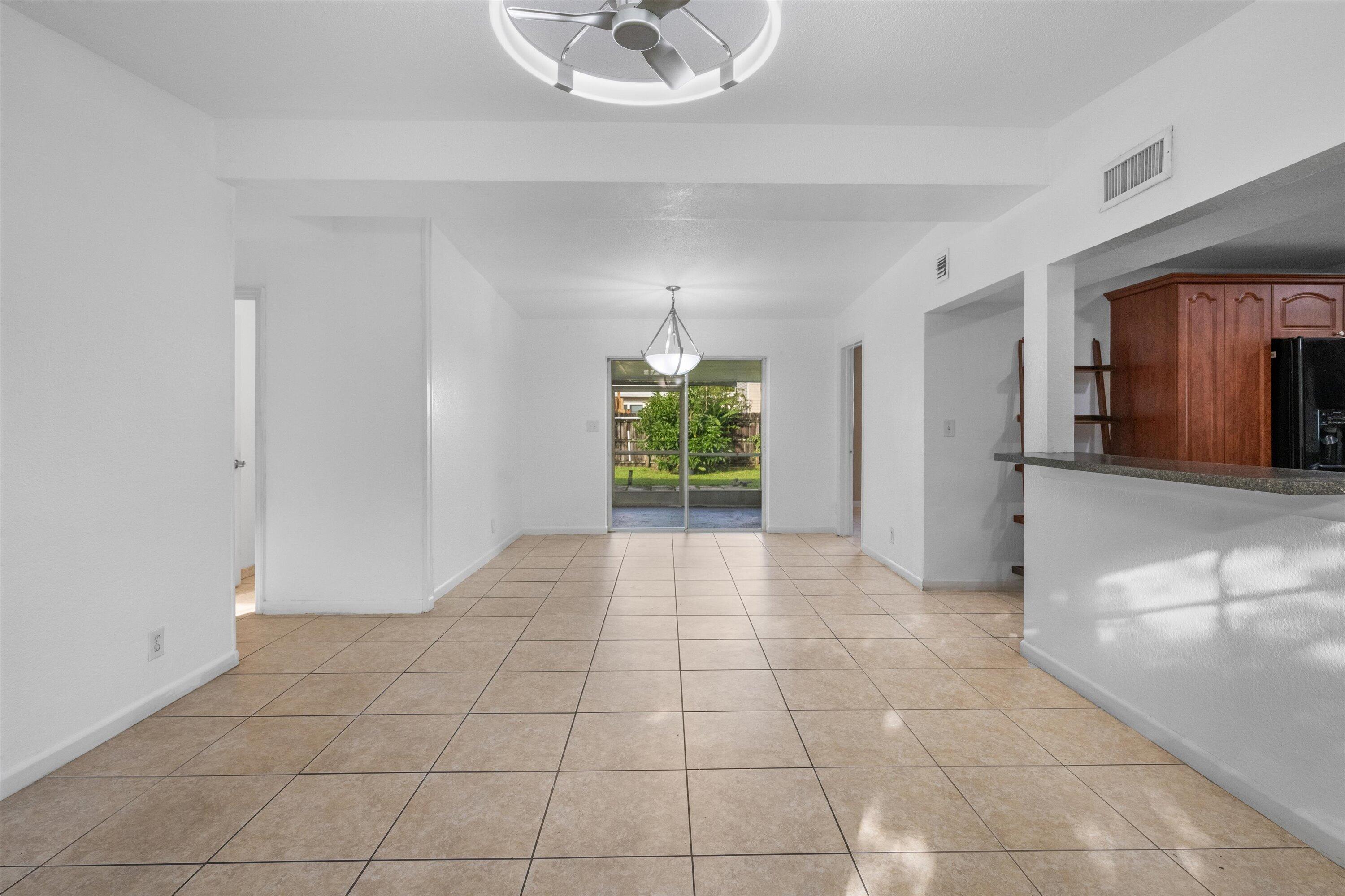 1903 E Chatham Road Property Photo 8