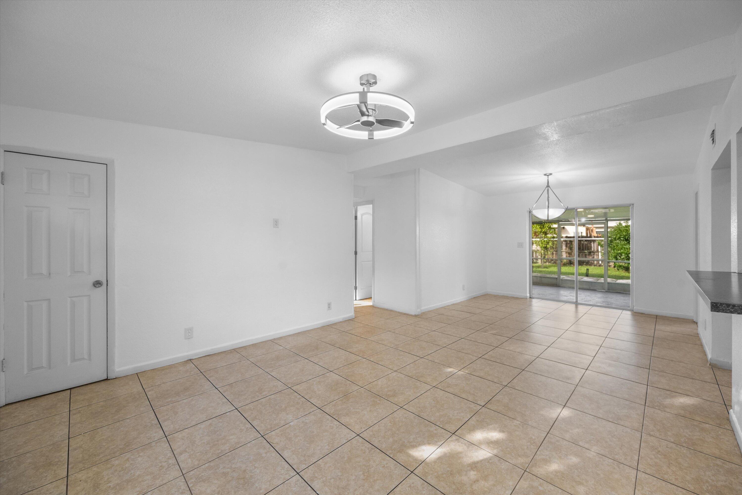 1903 E Chatham Road Property Photo 14