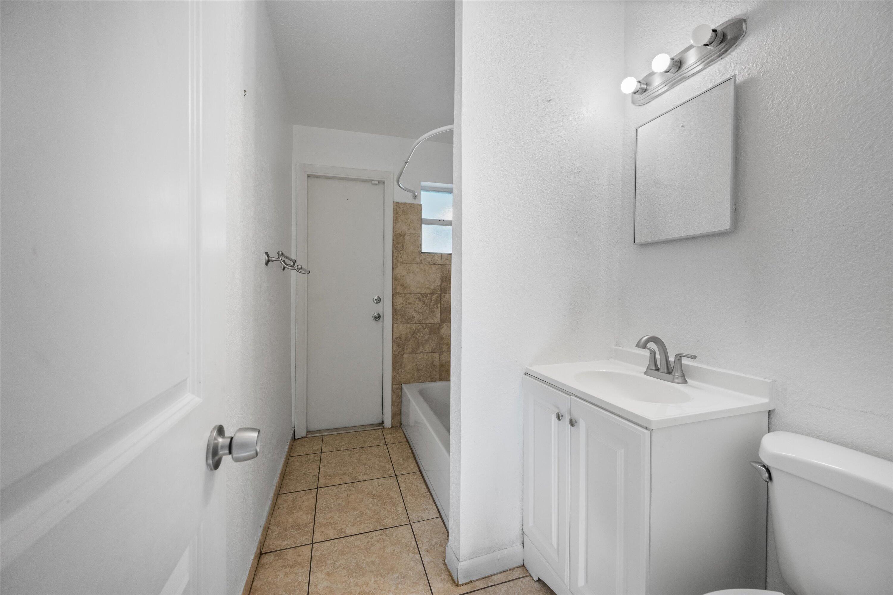 1903 E Chatham Road Property Photo 20