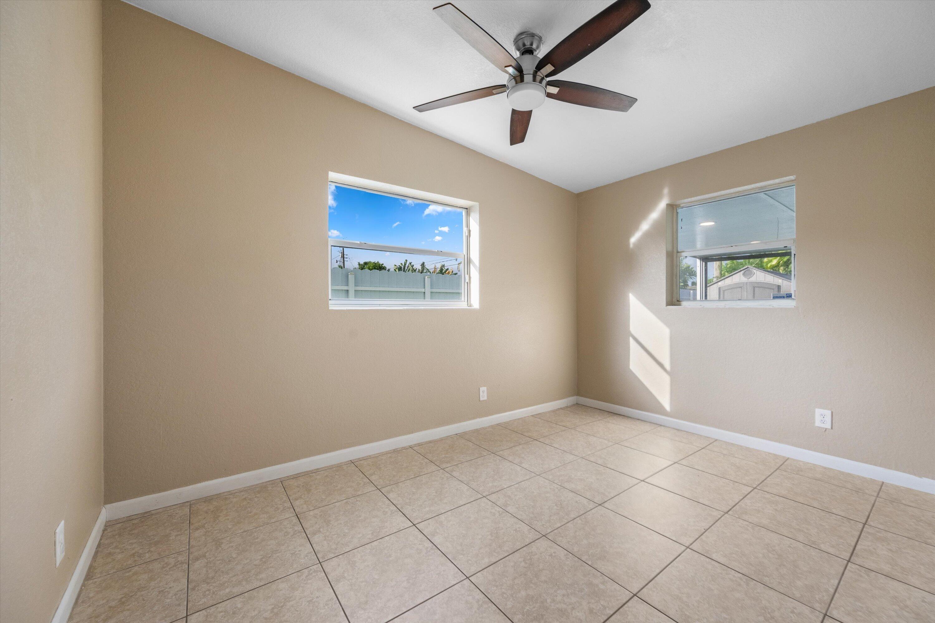 1903 E Chatham Road Property Photo 21