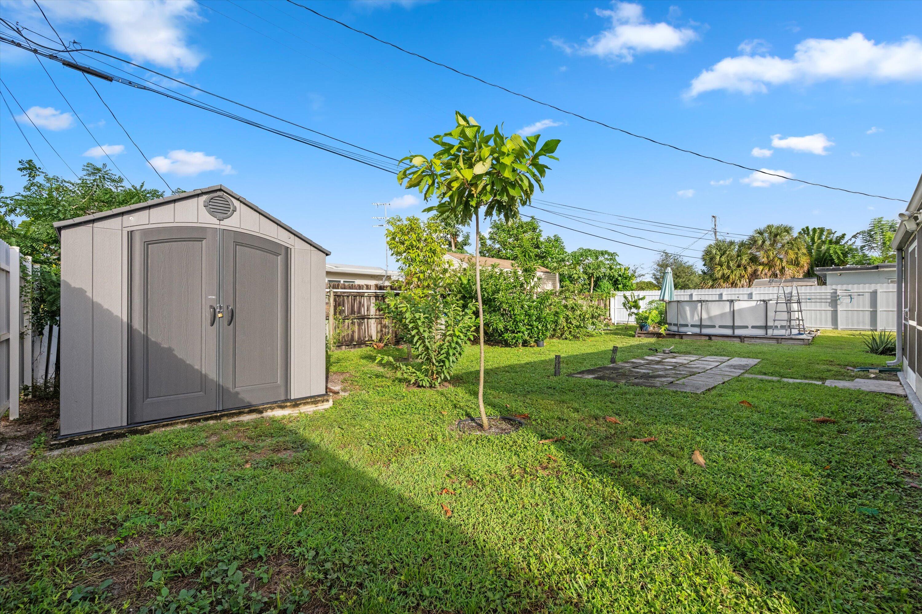 1903 E Chatham Road Property Photo 28